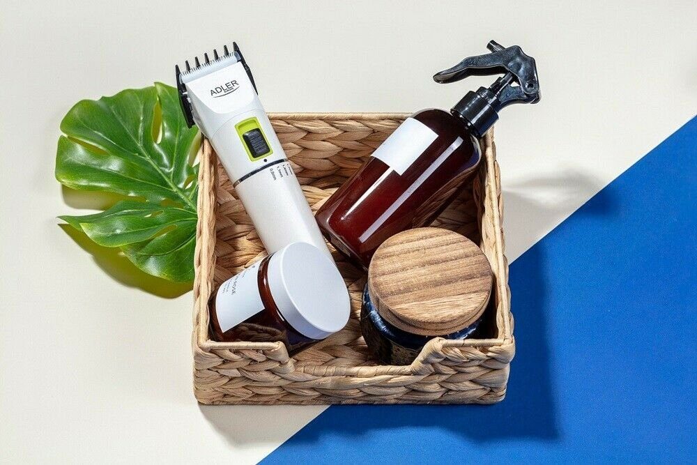 Adler Haarschneider AD-2827, Titanium überzogene Keramikklinge,Akku-/oder Netzbetrieb möglich