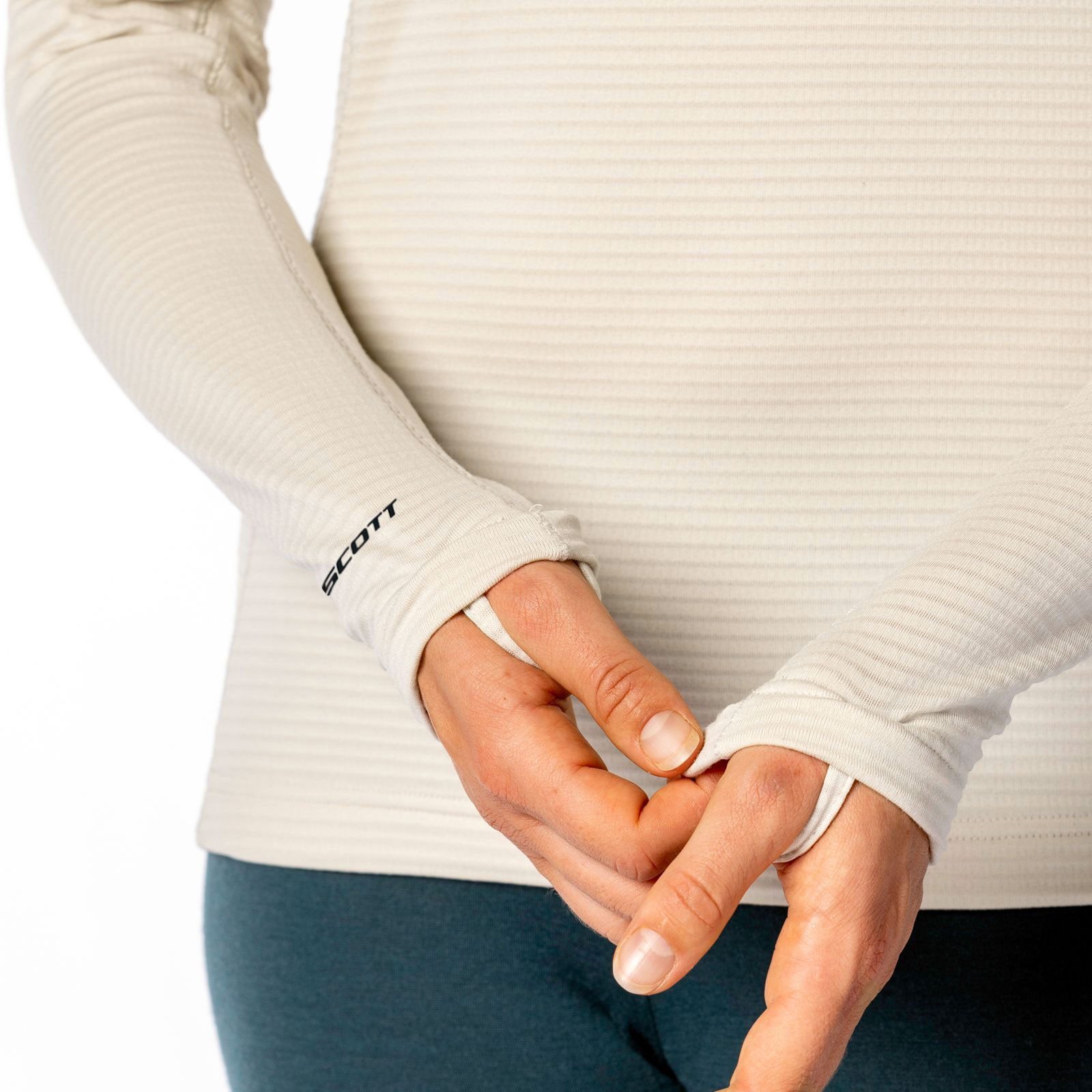 Scott Trainingspullover Defined Light Pullover körperbetont geschnitten