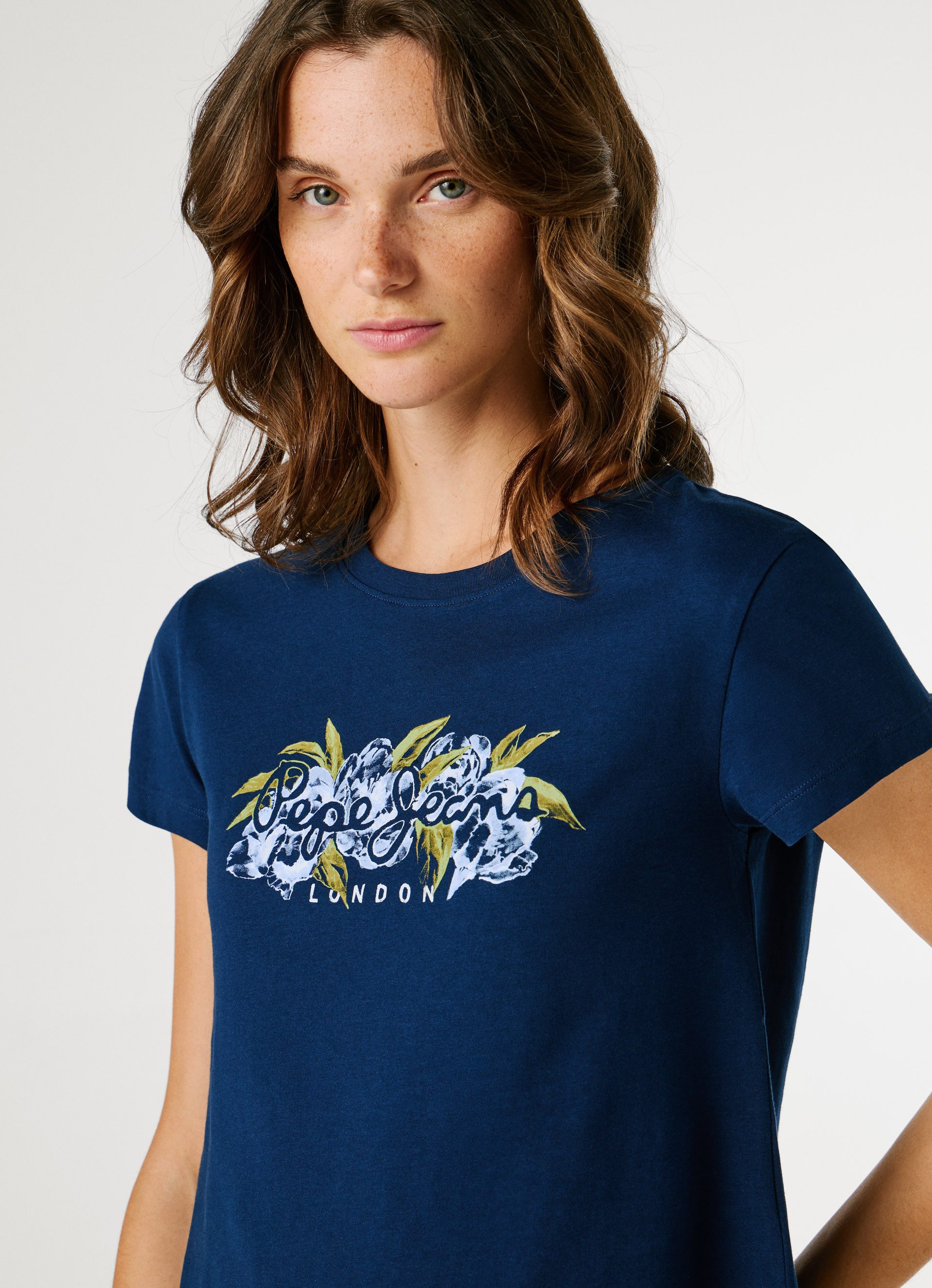 Pepe Jeans T-Shirt MAHINA mit floralem Print