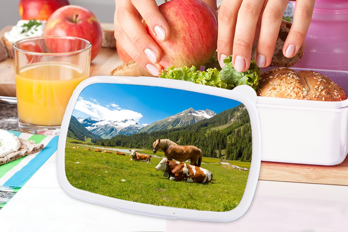 MuchoWow Lunchbox Kühe - - Mädchen und weiß für Alpen, Kinder Jungs Pferde (2-tlg), Brotdose, Brotbox und für Erwachsene, Kunststoff