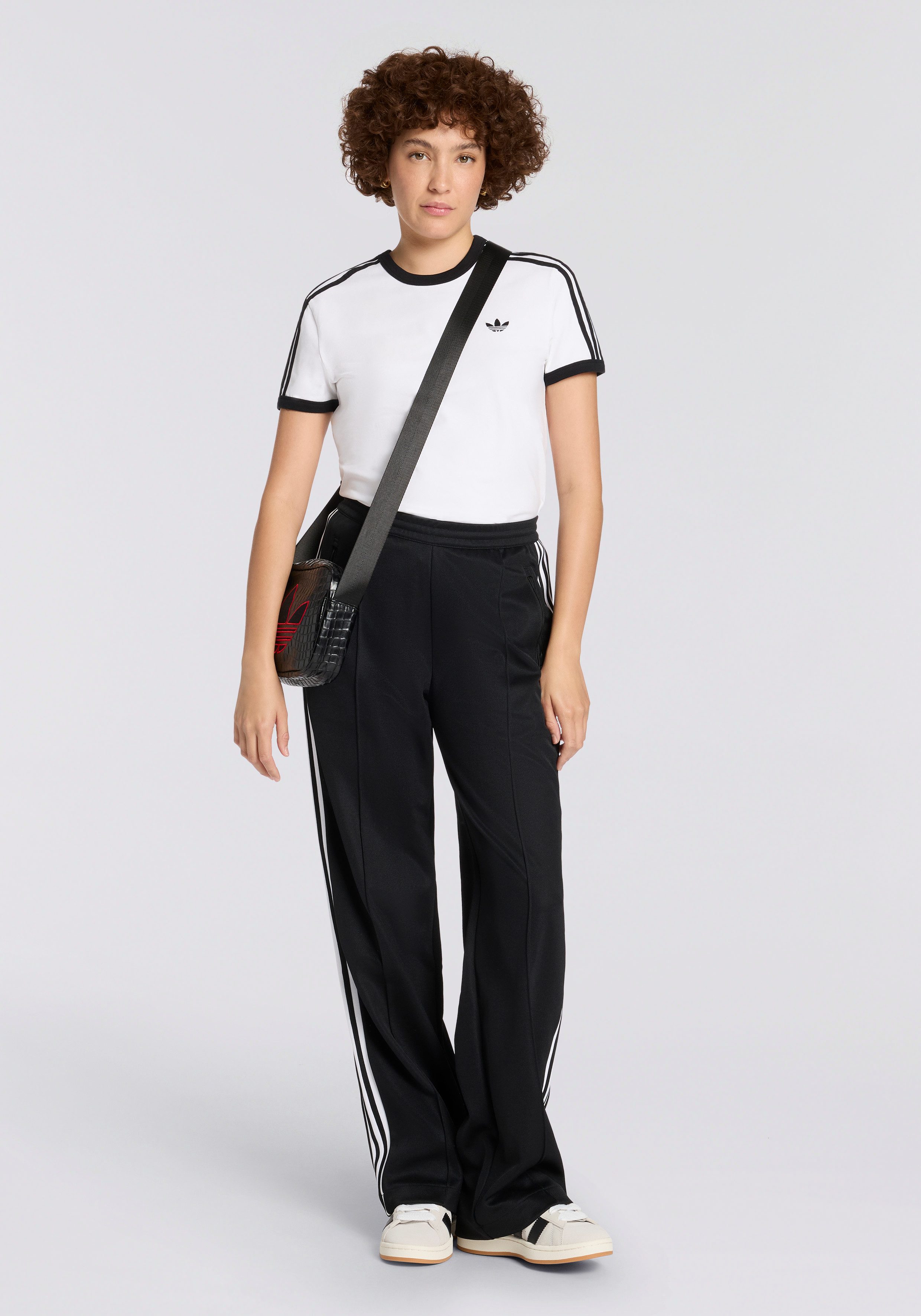 Zum Outfit 12