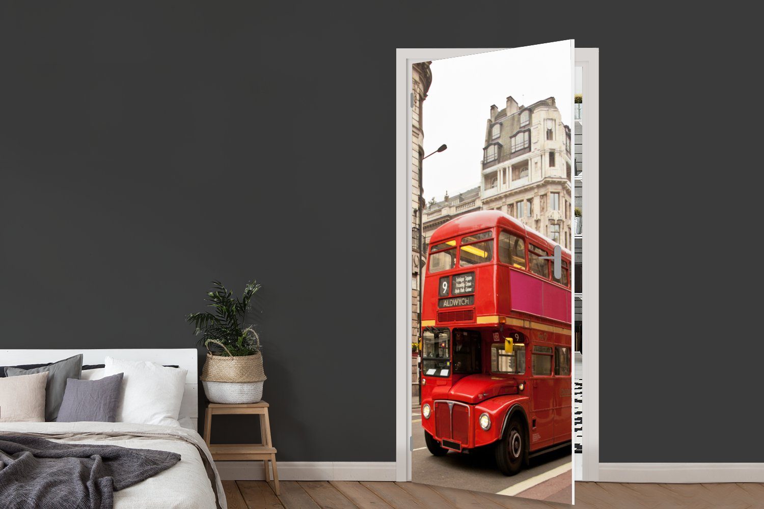 MuchoWow Türtapete Ein London, Doppeldeckerbus in Fototapete Tür, 75x205 Matt, bedruckt, roter (1 cm St), für Türaufkleber