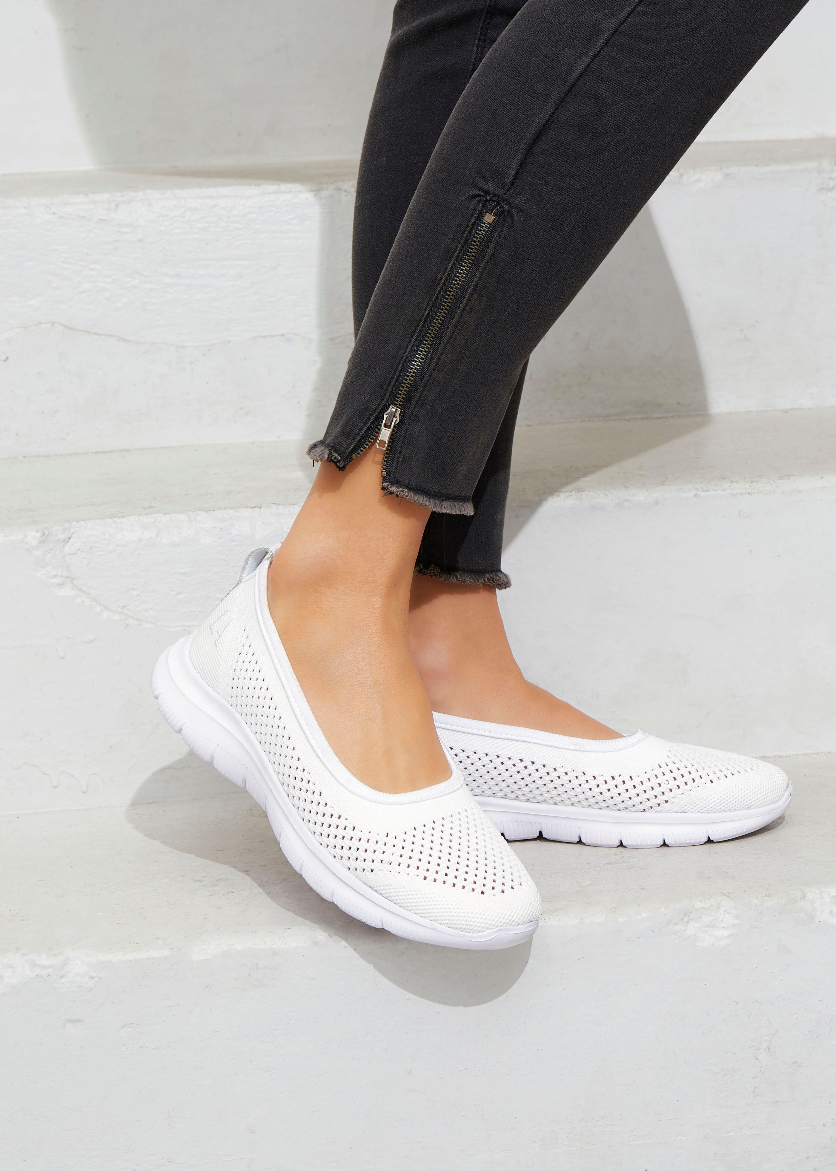 weicher Sneaker Slipper,Freizeitschuh Innensohle LASCANA Mesh, VEGAN ultraleichter aus weiß Ballerinas