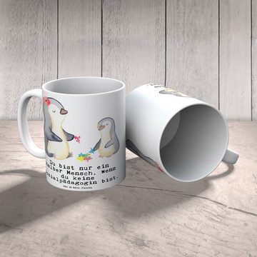 Mr. & Mrs. Panda Tasse Sozialpädagogin Herz - Weiß - Geschenk, Kaffeetasse, Arbeitskollege, Keramik, Einzigartiges Botschaft