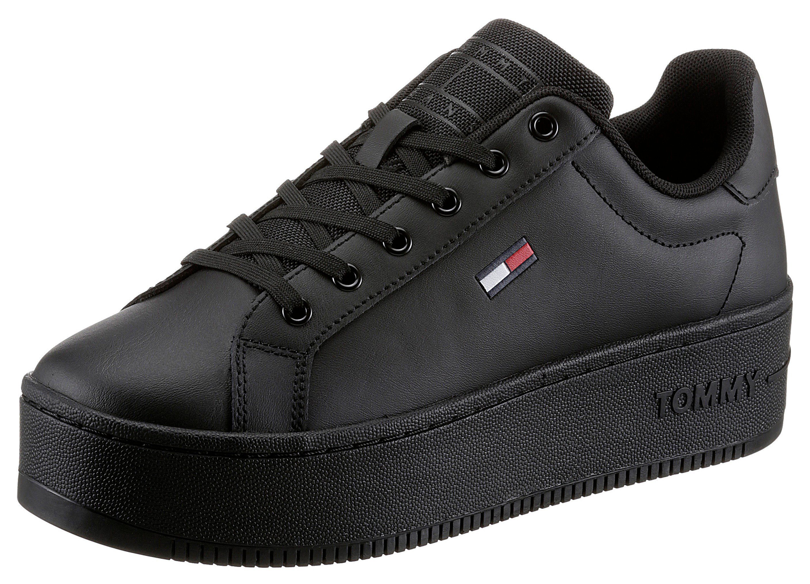 Tommy Jeans TOMMY JEANS FLATFORM ESS Plateausneaker im trendigen monochromen Look schwarz