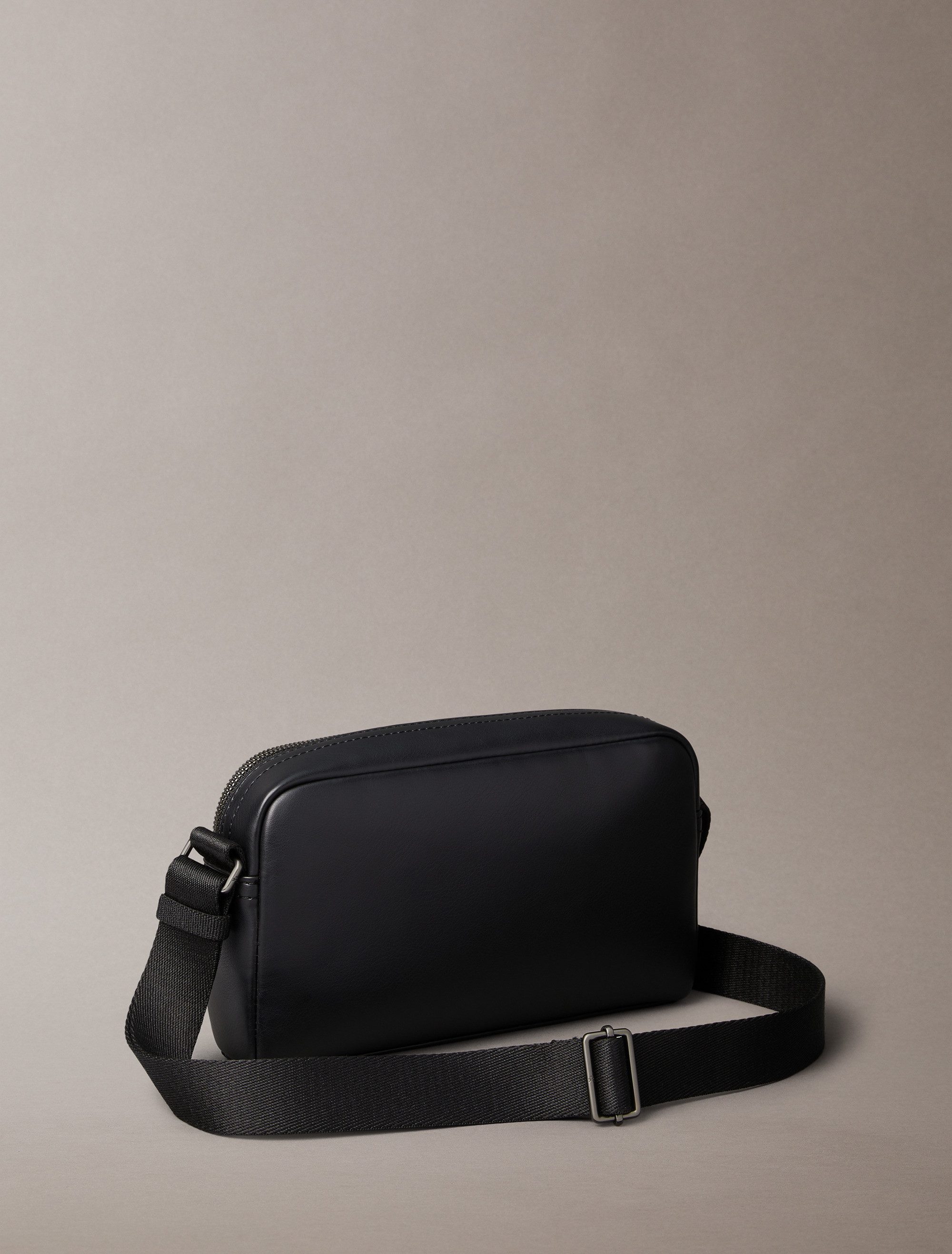 Calvin Klein Kameratasche CK CAMERA BAG, Herren Minibag, Umhängetasche, Schultertasche, Bodybag mit CK-Logo