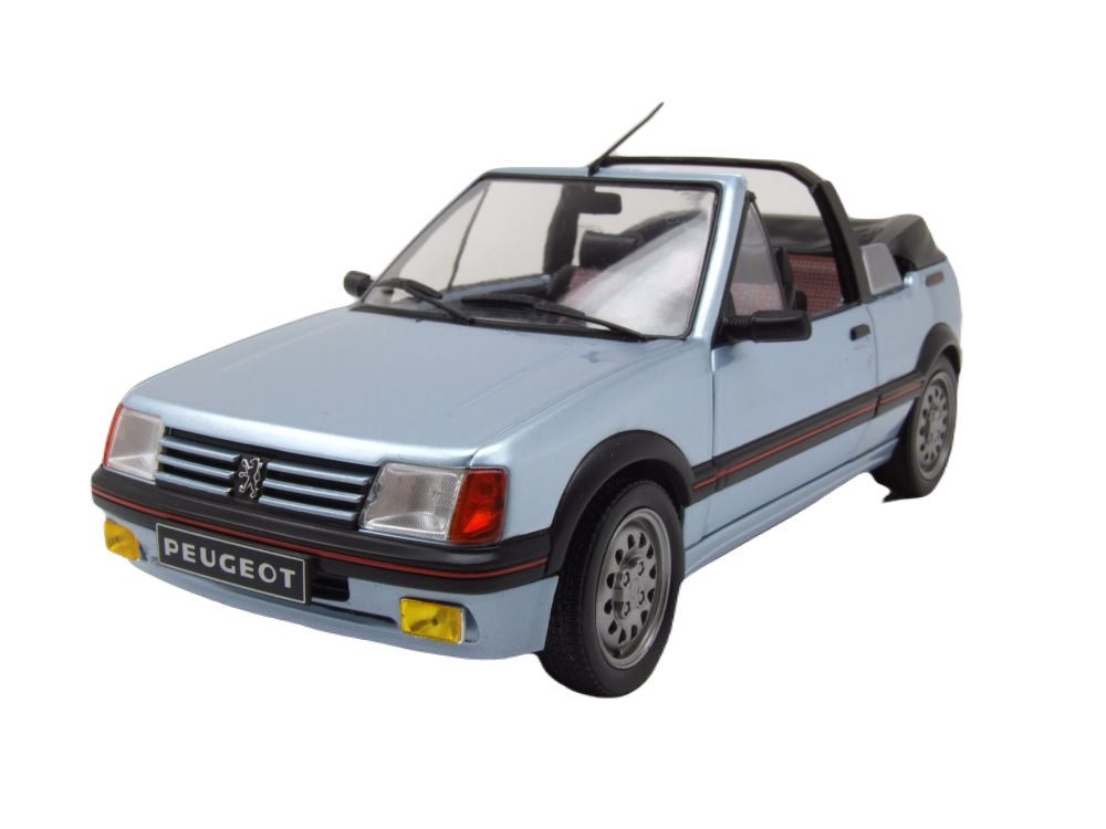 Modellauto Peugeot 205 CTI Cabrio 1989 hellblau metallic