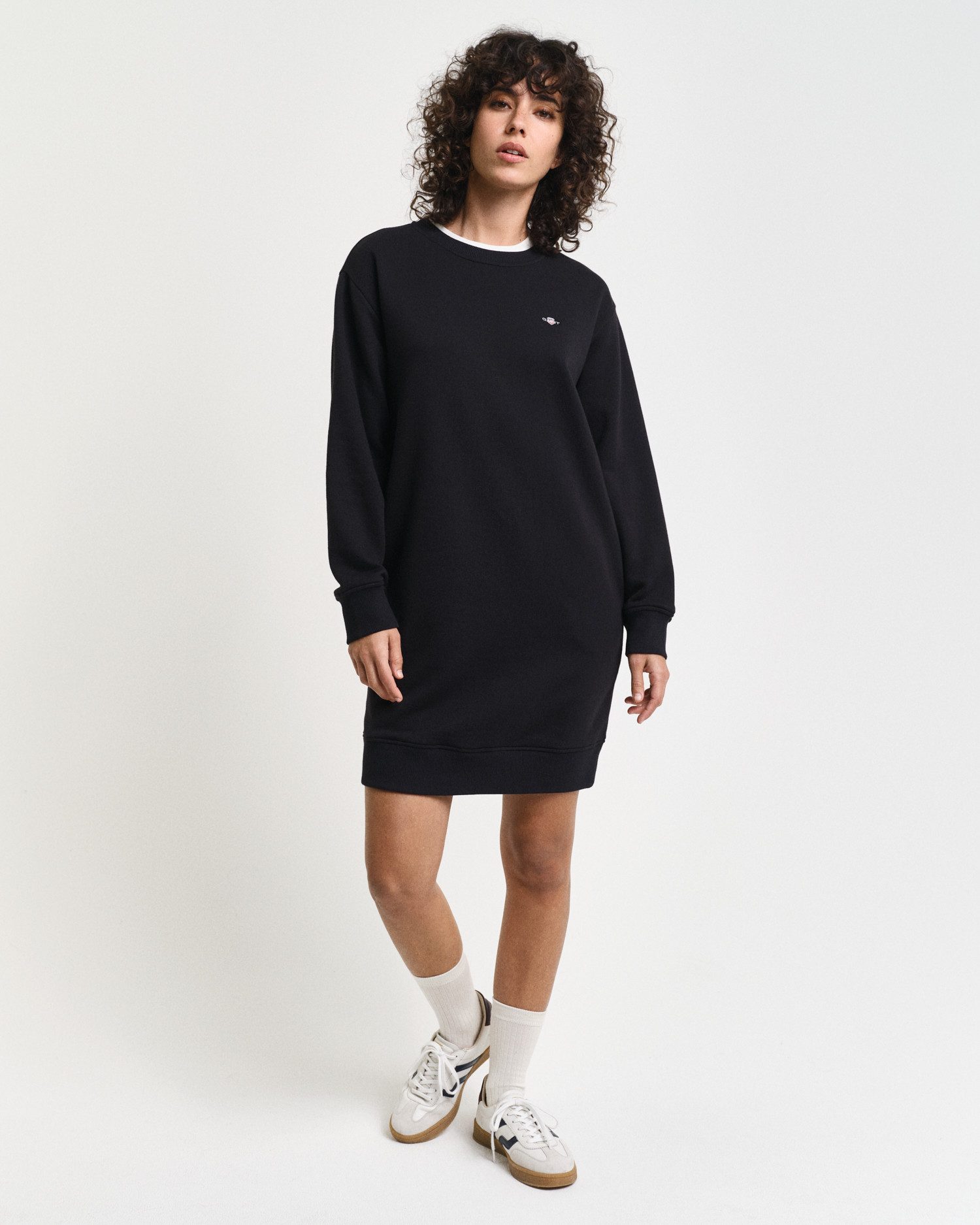 Gant Sweatkleid SHIELD C-NECK SWEAT DRESS Shield Sweatkleid mit Rundhalsaus günstig online kaufen