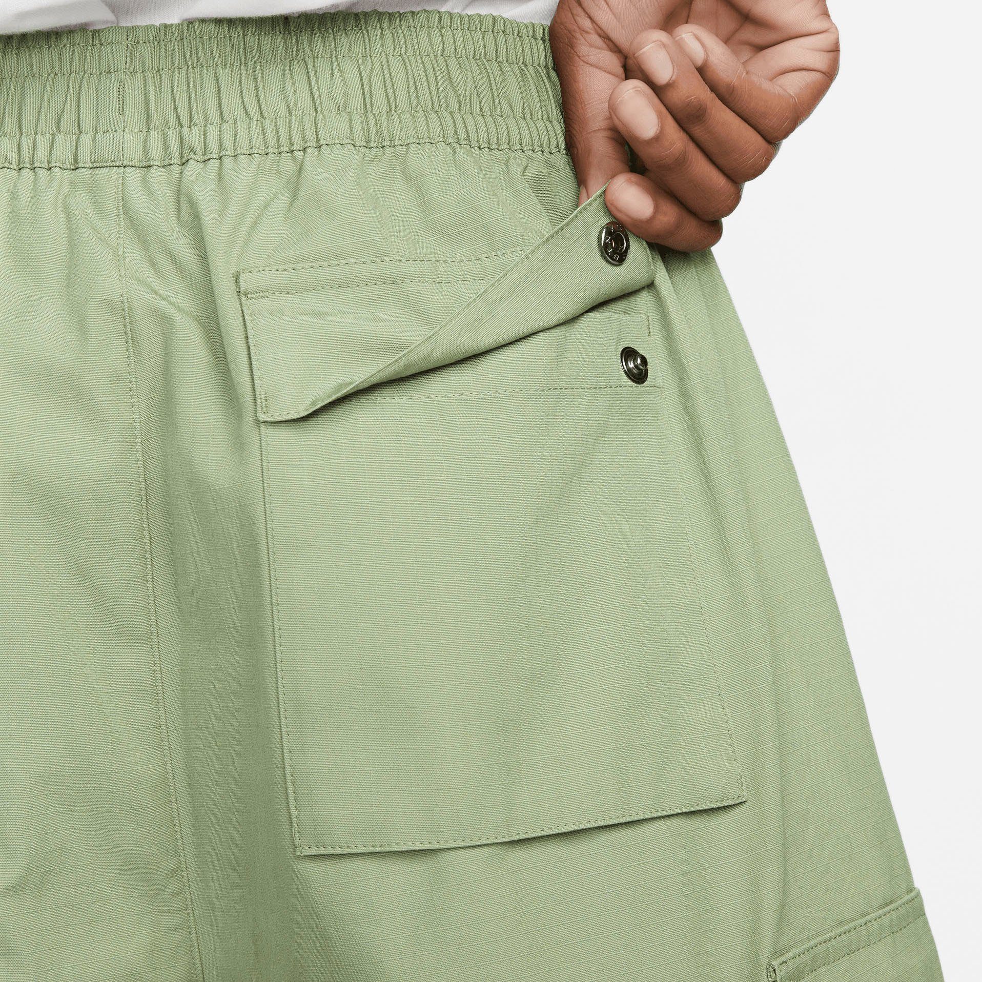 Nike Sportswear Shorts Club Fleece Shorts Cargo grün Men's