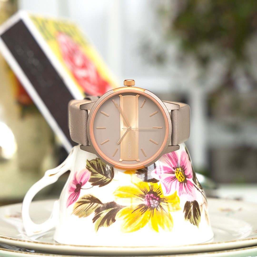 OOZOO Quarzuhr Damenuhr C11153 Armbanduhr Lederband Taupe 42 mm C11153