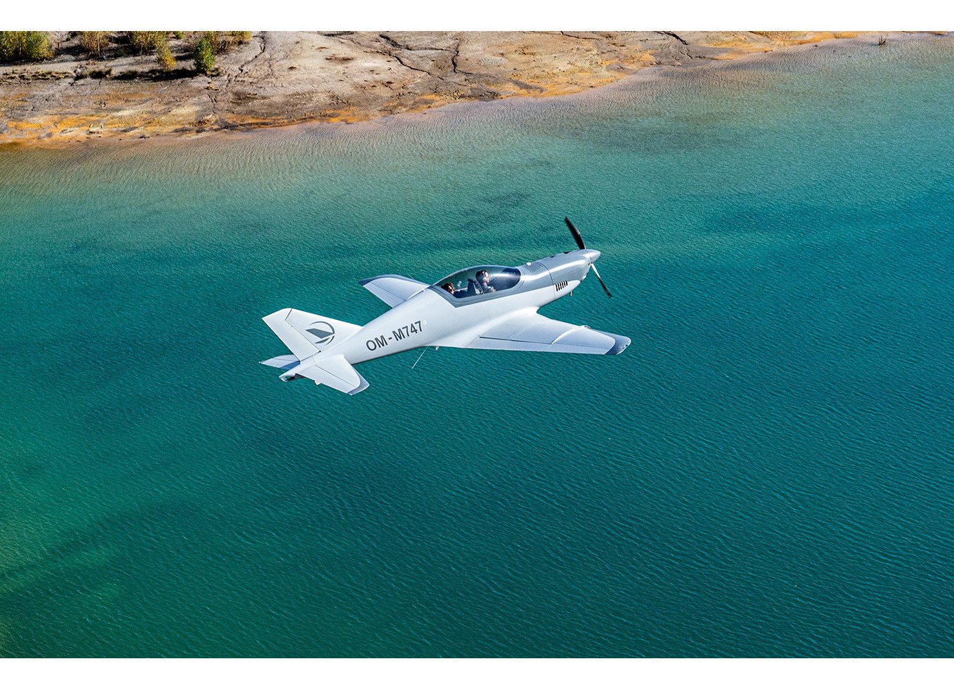 Jochen Schweizer Erlebnisgutschein Jet-Trainer selber fliegen (1 Std), Erlebe G-Kräfte am Steuer eines Jets!