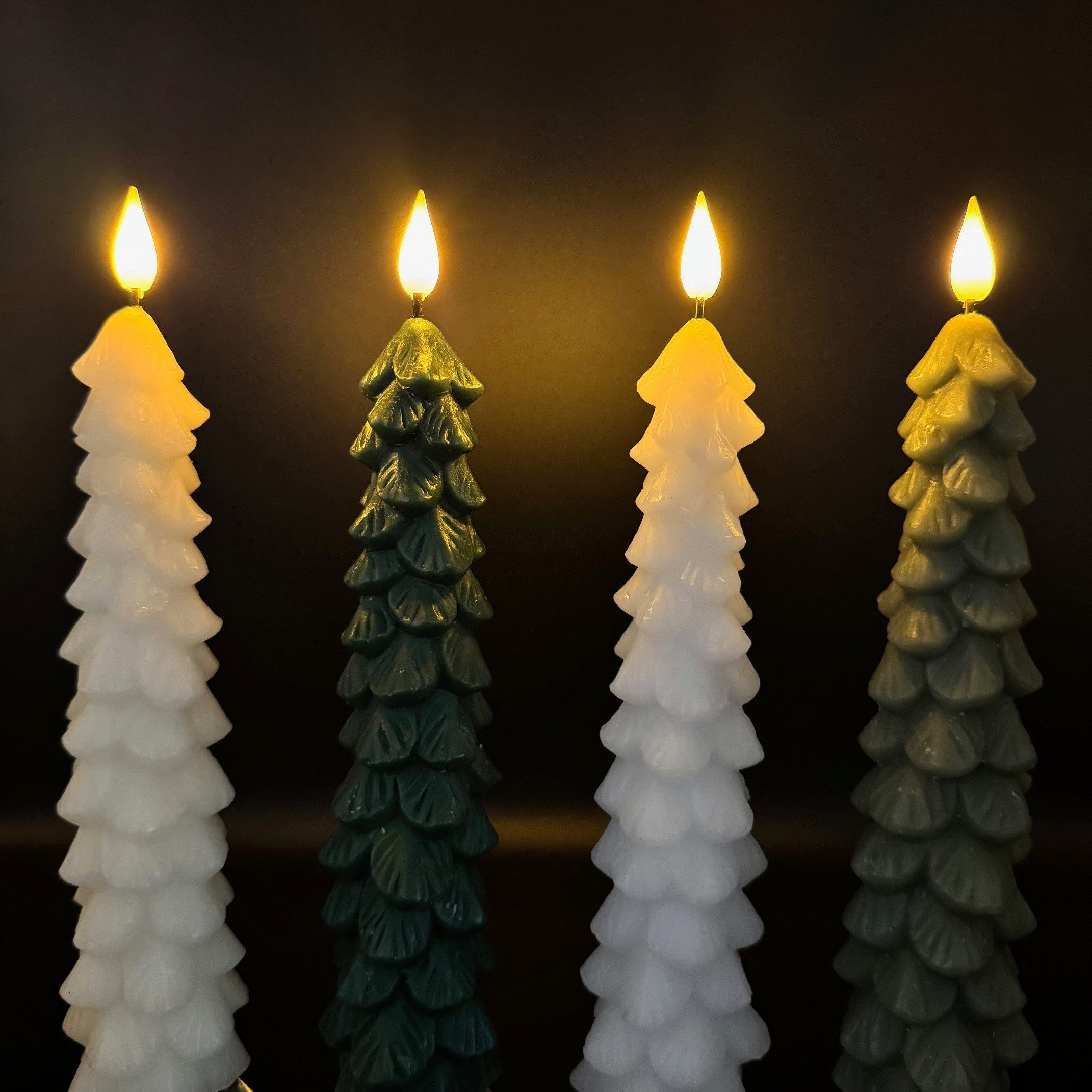 Online-Fuchs LED-Kerze 4er Set LED Stabkerzen in Tannenbaumoptik mit 6-Stun günstig online kaufen