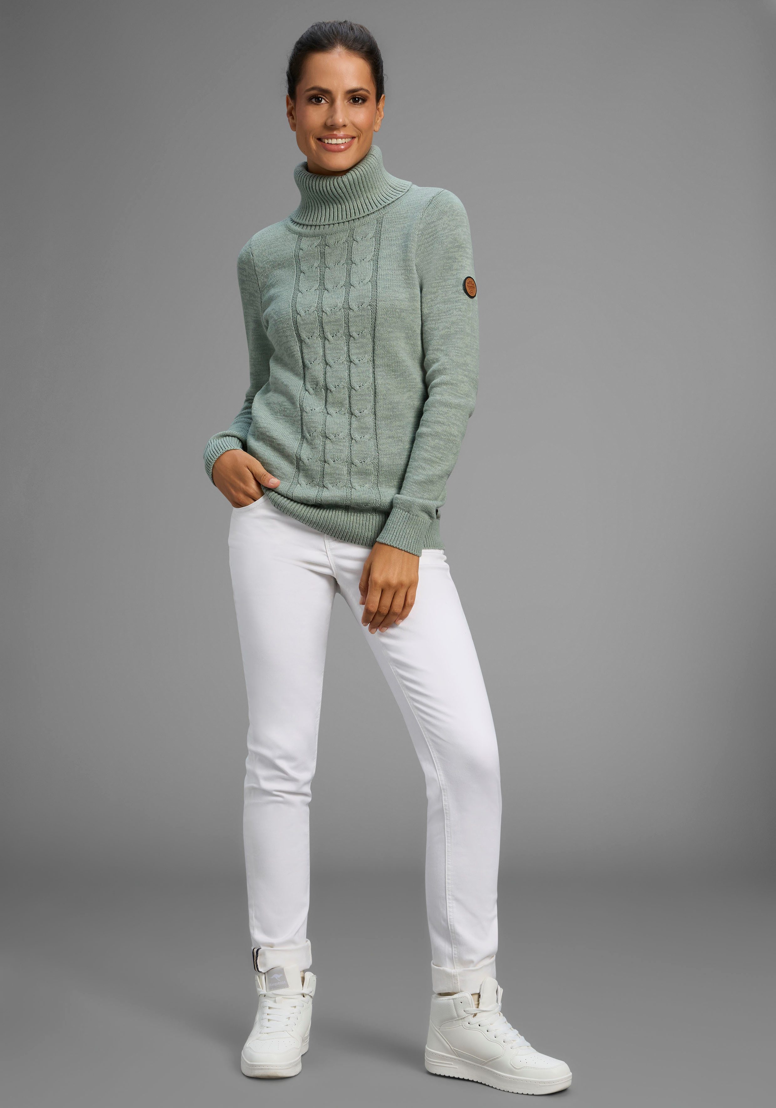 Zum Outfit 9