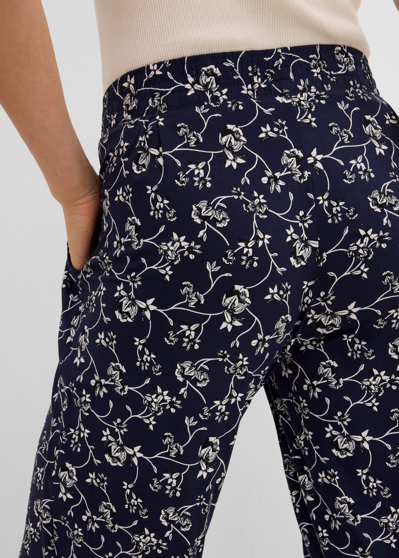 bonprix Palazzohose aus Viskose und Elasthan, mit Bequembund, lange, fließende Form