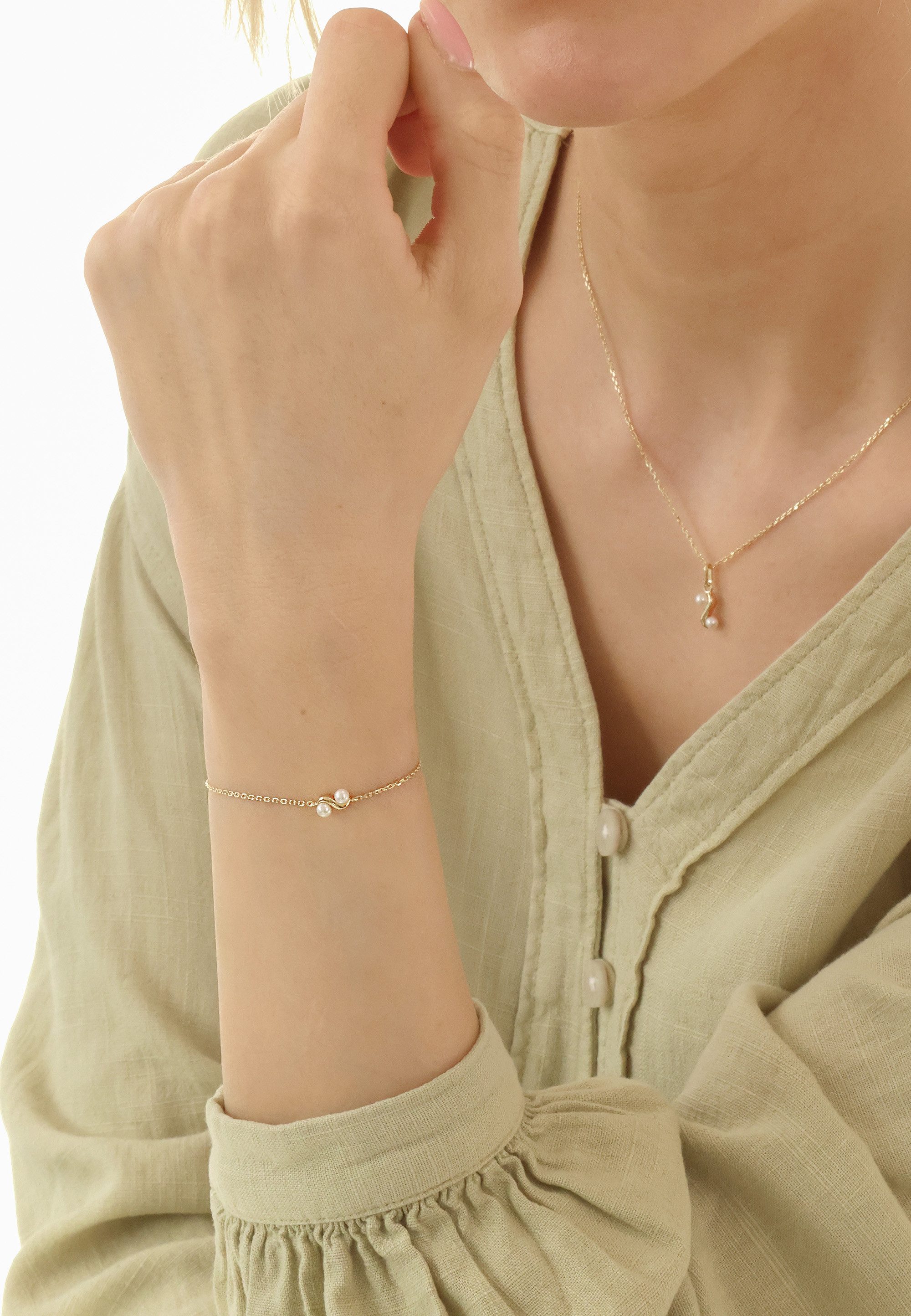 NANA KAY Armband NANA KAY Gold, mit Süßwasserperlen