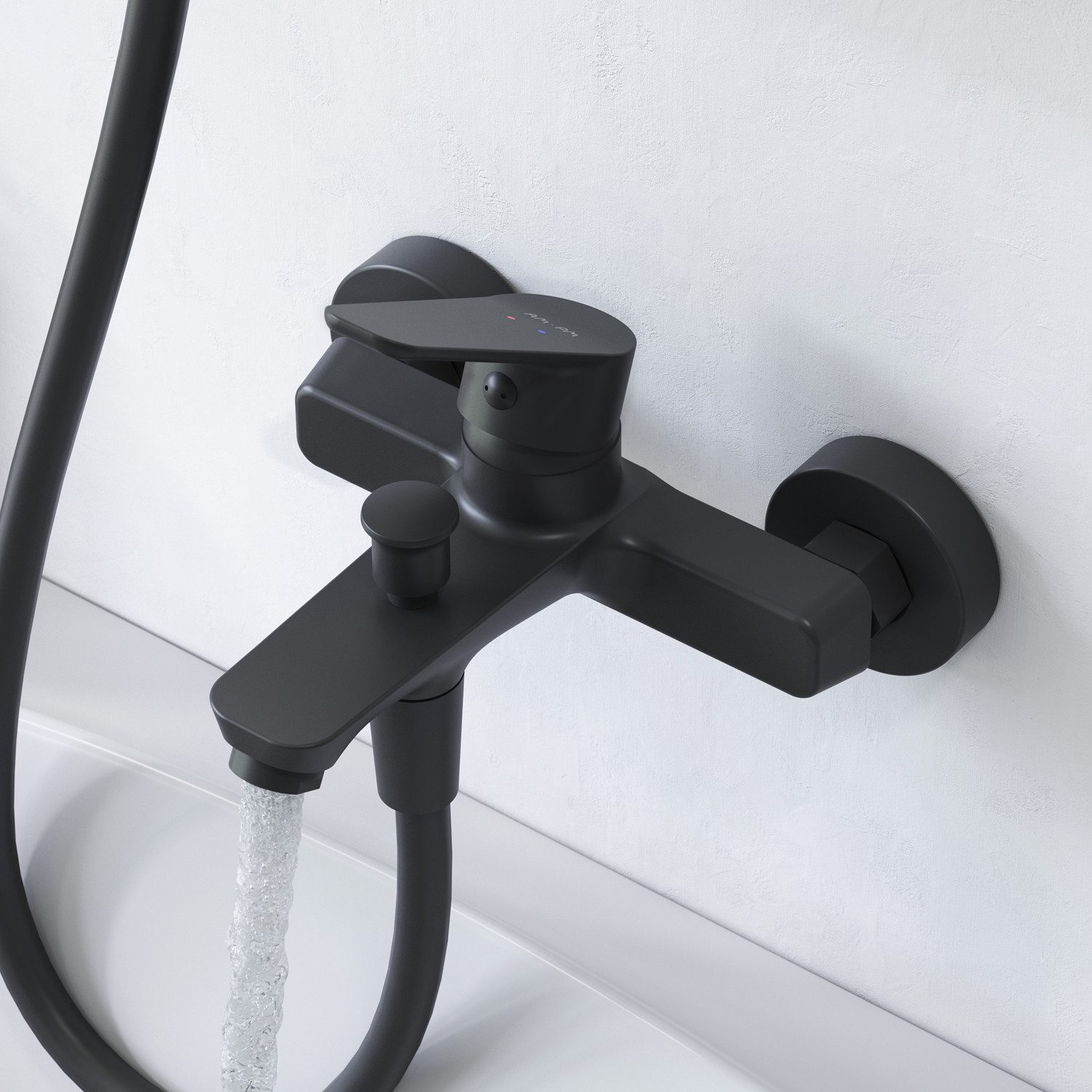 AM.PM Badarmatur Bad Armatur HIT Schwarz Wannenarmatur Mischarmatur (Wasserhahn Badewannenarmatur mit Duschschlauchanschluss, Einhebelmischer mit Auslauf) inkl. 2 x Abdeckrosetten