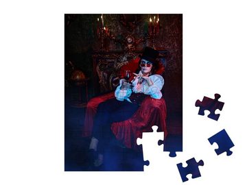 puzzleYOU Puzzle Vampir-Aristokrat im Anzug auf seinem Thron, 48 Puzzleteile, puzzleYOU-Kollektionen Vampire