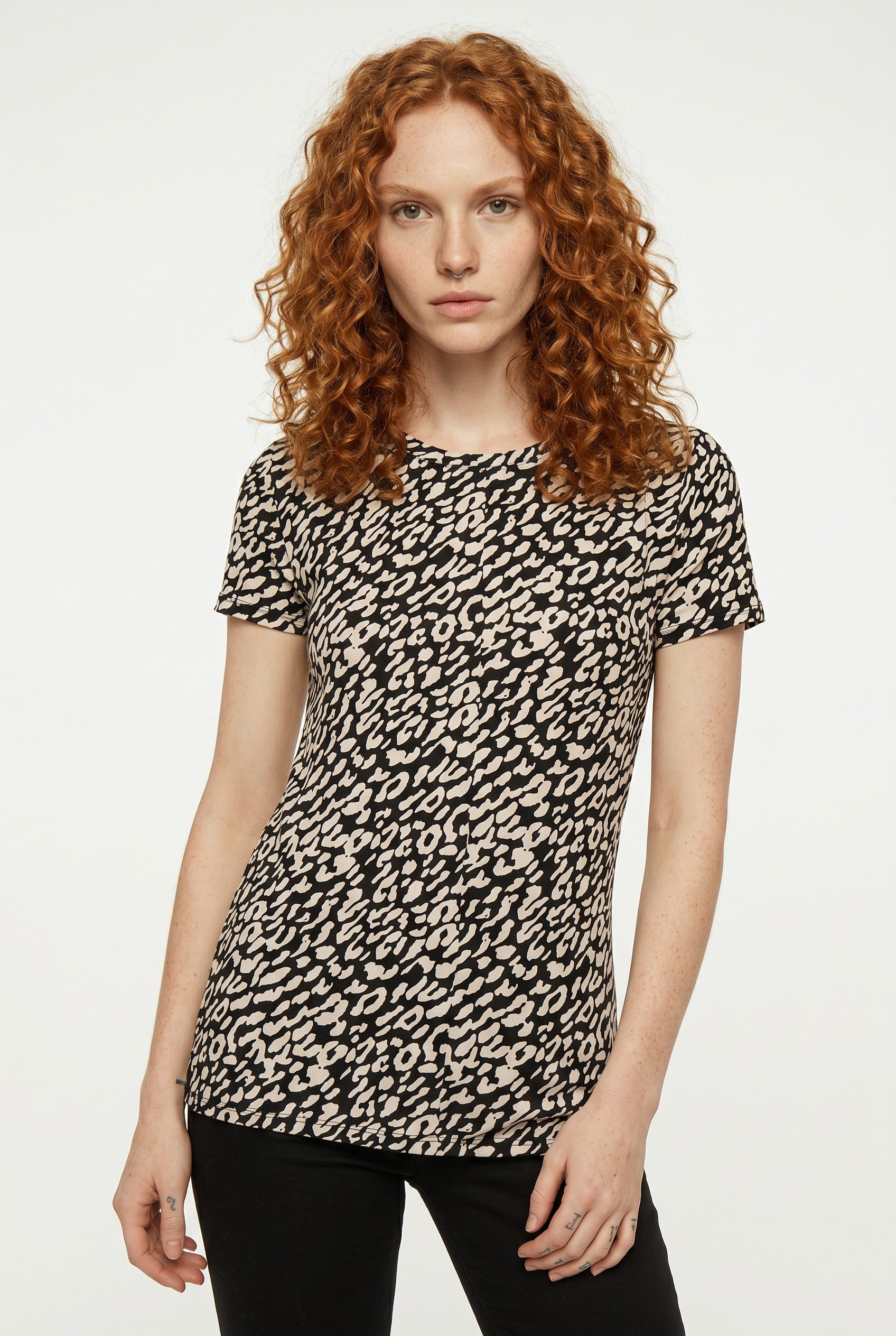 ONLY Kurzarmshirt ONLBERA BACK LACE UP S/S TOP JRS NOOS