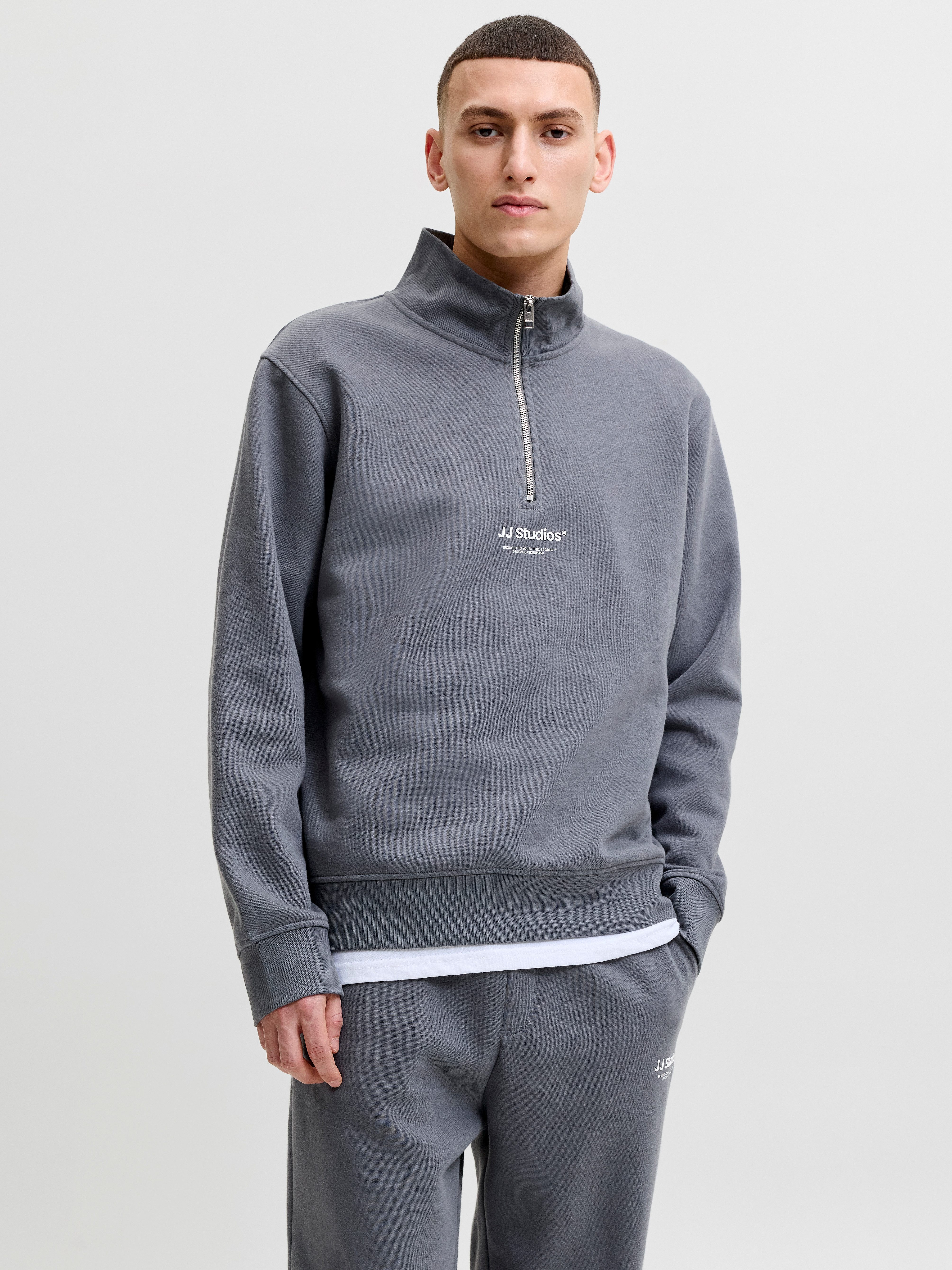 Jack & Jones Sweatshirt JJESOHO SWEAT QUARTER ZIP HN NOOS Baumwollmischung, relaxed fit