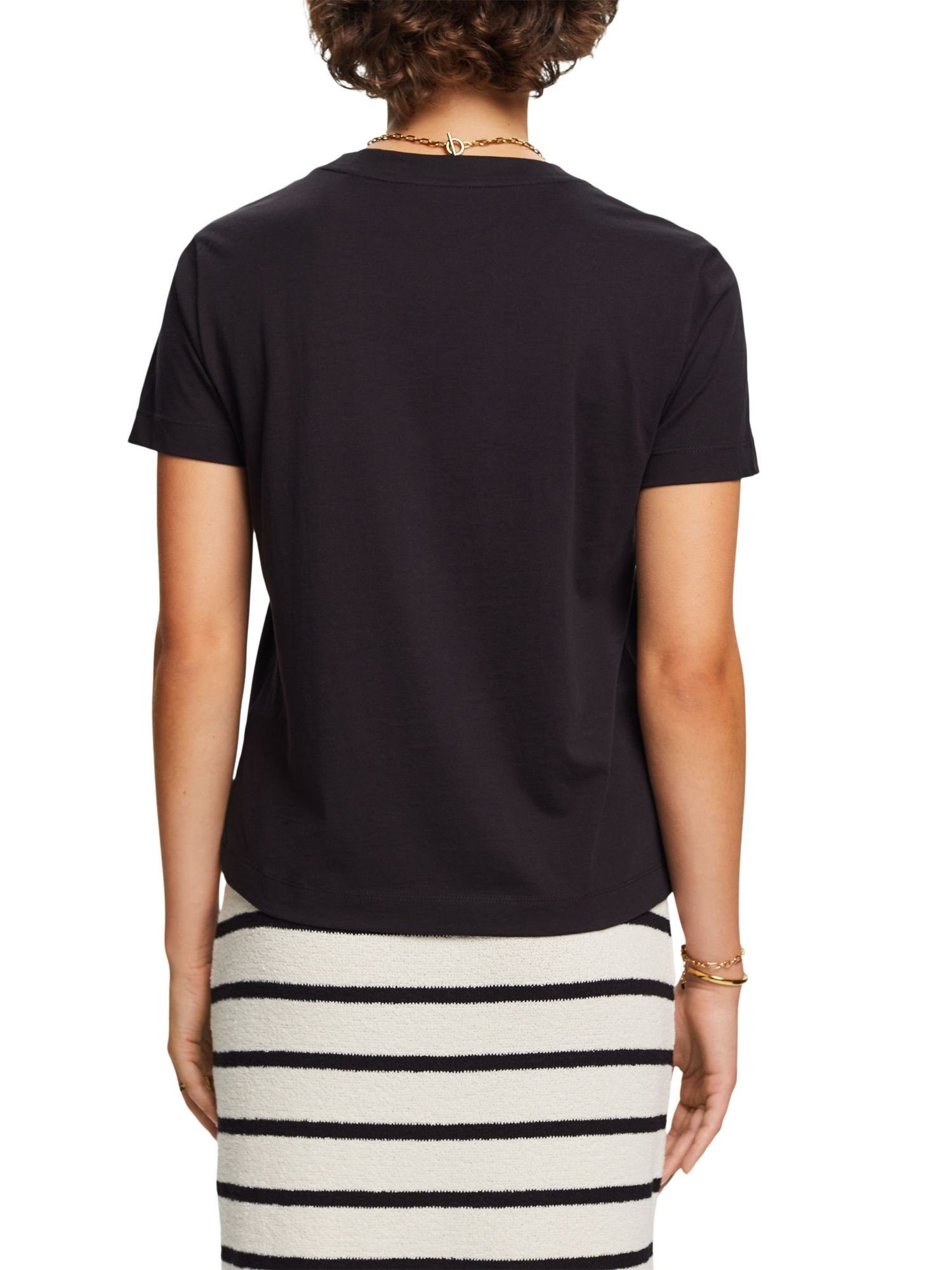 BLACK Rundhalsausschnitt T-Shirt mit (1-tlg) Baumwoll-T-Shirt Esprit