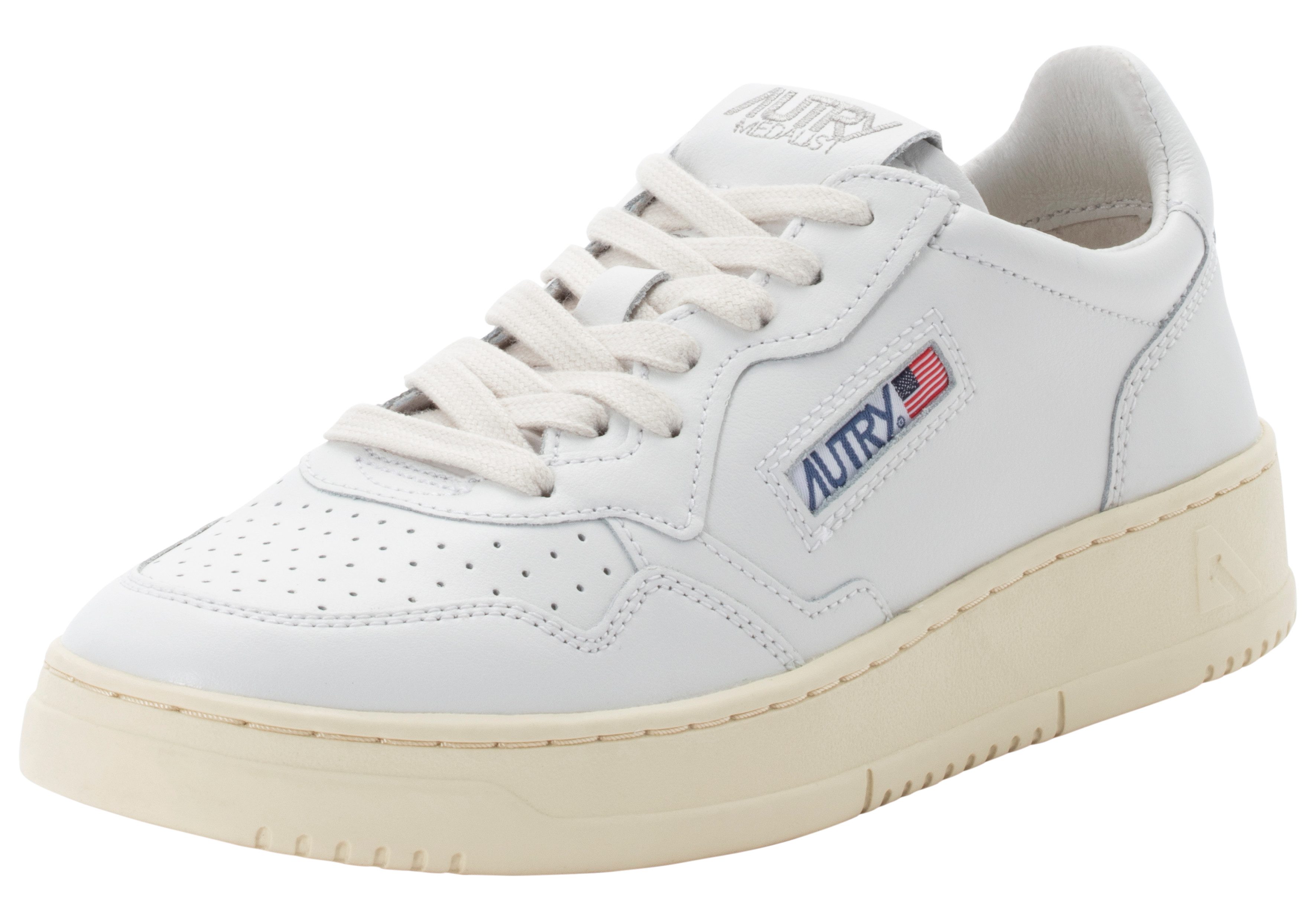 Medalist Low Sneaker
