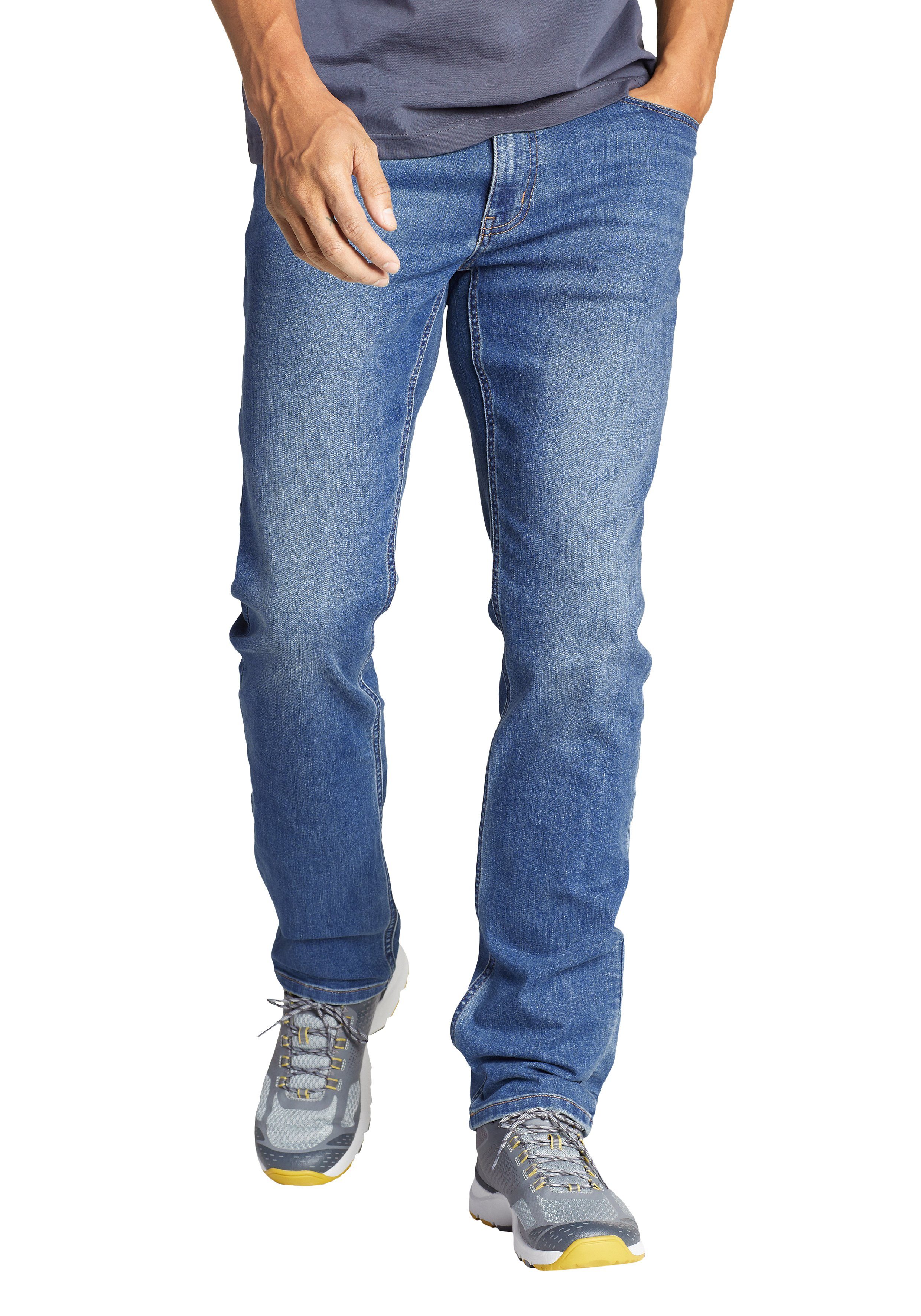 Eddie Bauer Straight-Jeans Voyager Flex 2.0 mit recyceltem Polyester mit Stretchanteil Helles Indigo