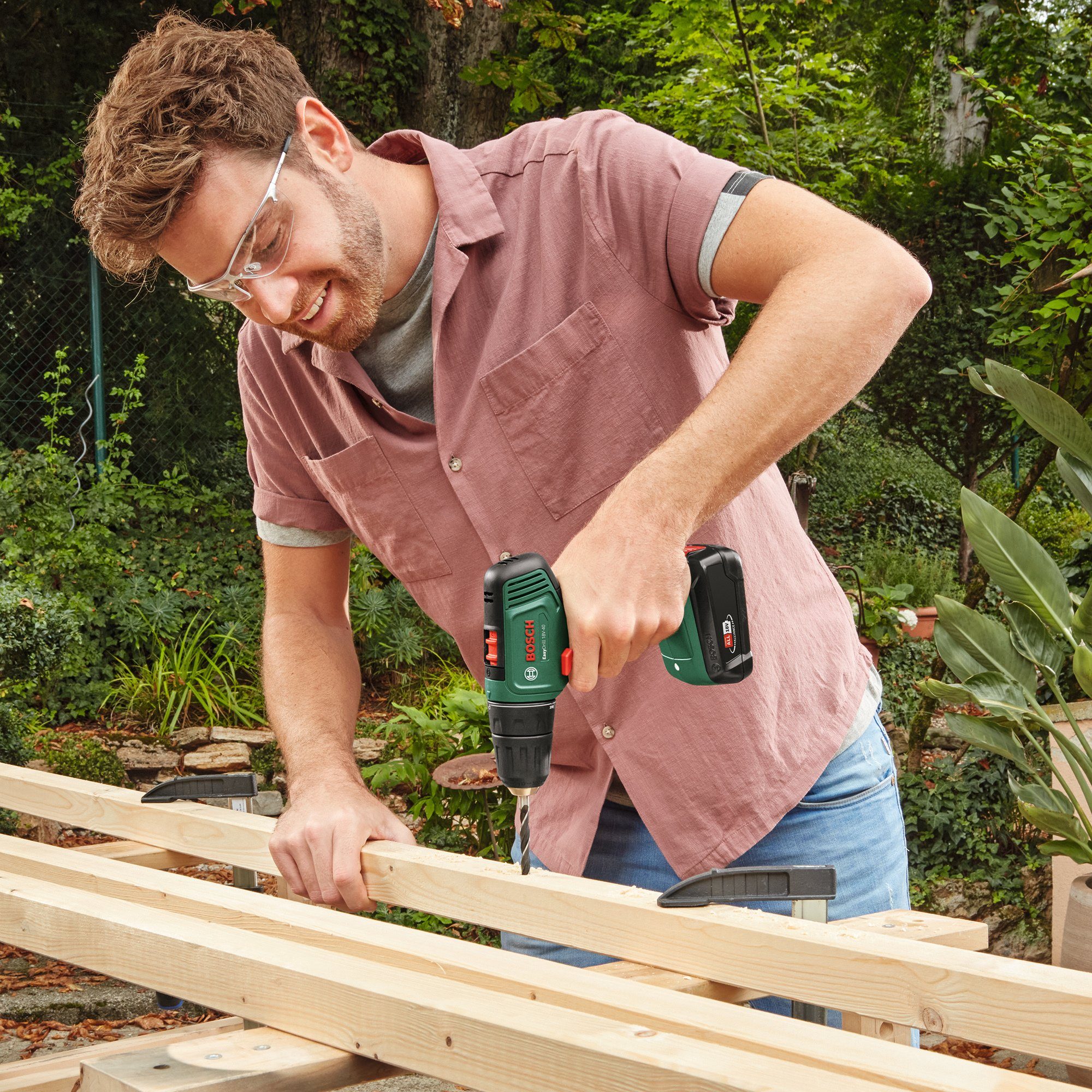 18 & System 18V-40, Home Garden ohne und Volt Easydrill Akku-Bohrschrauber Akku Ladegerät, Bosch