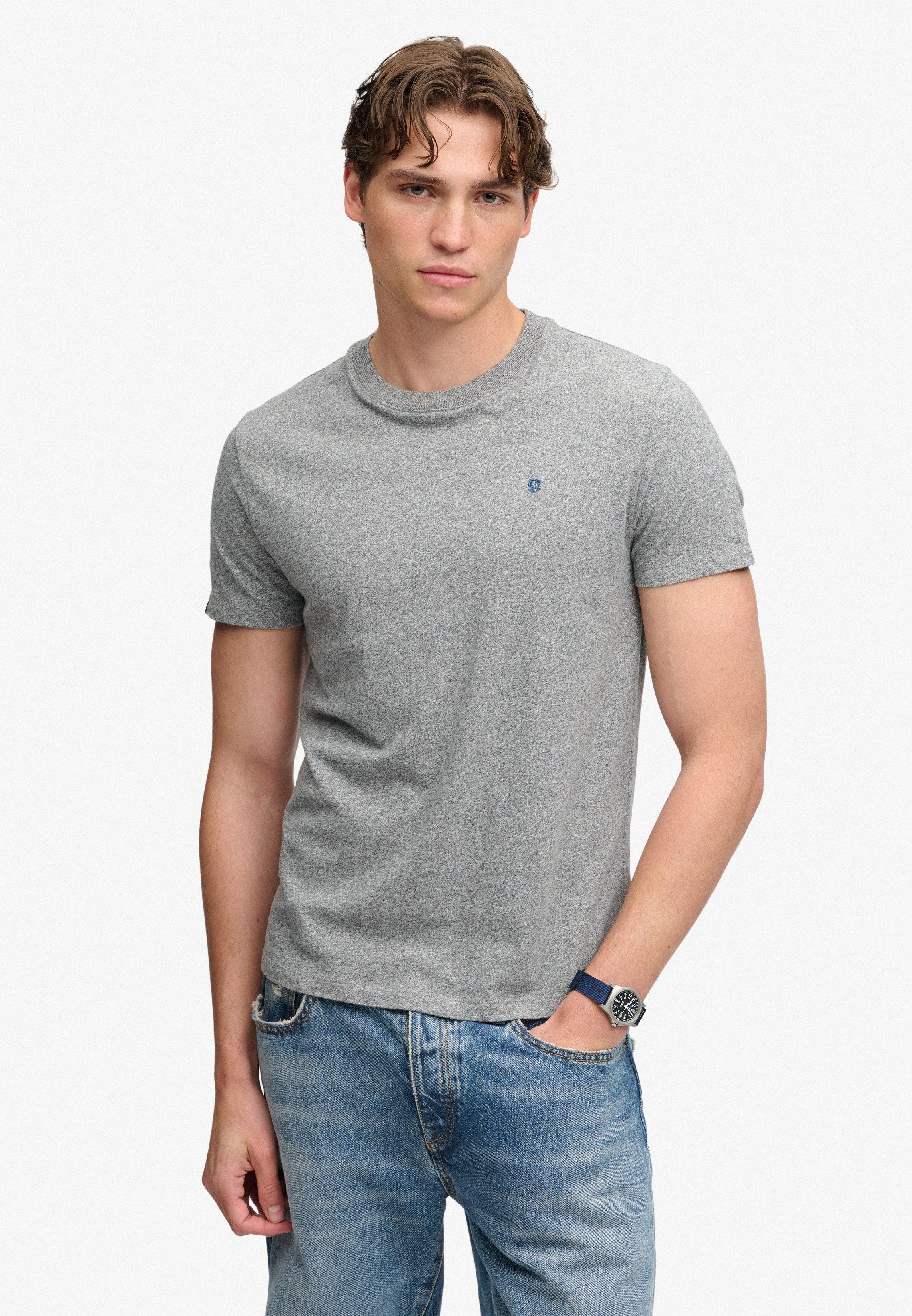 Superdry Rundhalsshirt ESSENTIAL SDCO LOGO EMB TEE Baumwolle, regular fit