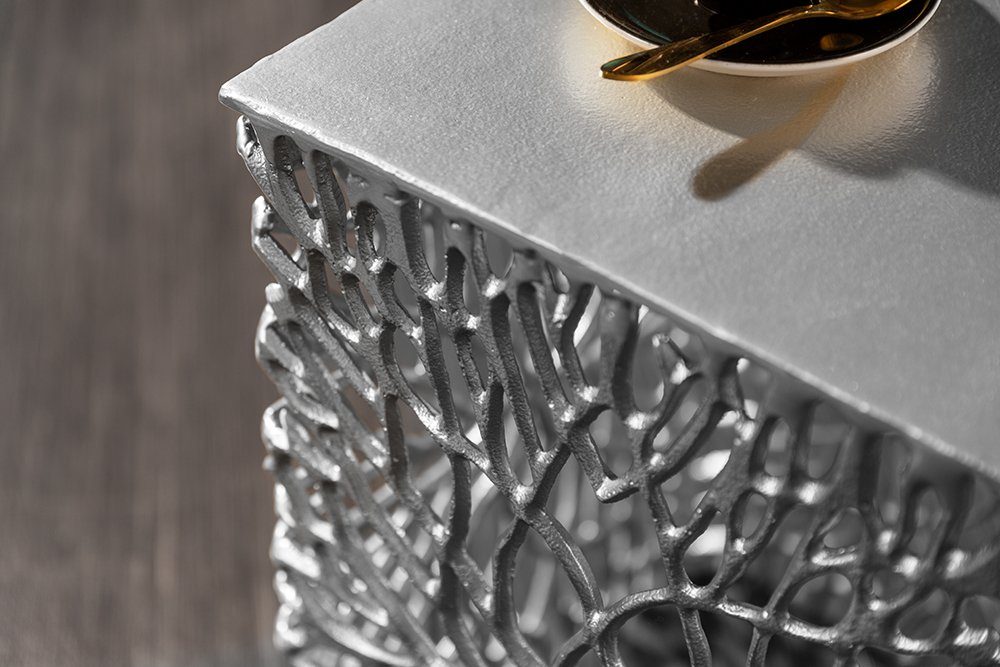 riess-ambiente Beistelltisch LEAF 30cm silber (Set, 1-St), Nachttisch · Metall · Handarbeit · Modern Design – Bild 4 von 5
