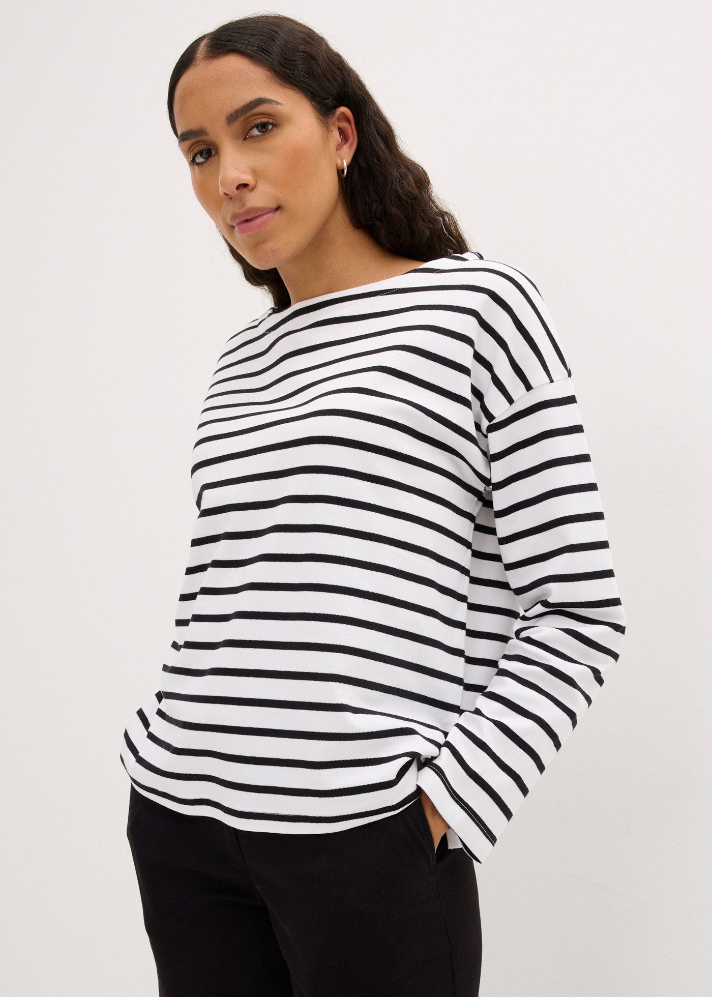 bonprix Langarmshirt (Packung, 2-tlg., 2) Oversize Passform, weiter Ausschn günstig online kaufen