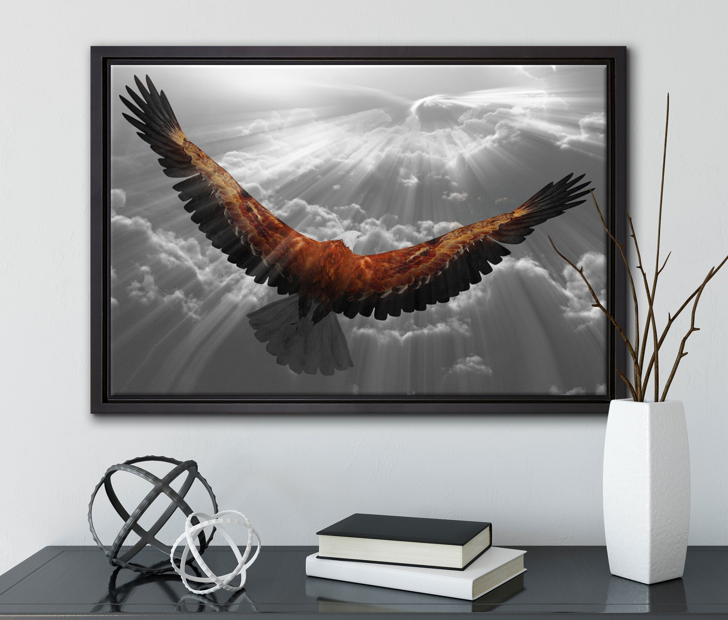 Leinwandbild bespannt, den Zackenaufhänger einem in anmutiger Wanddekoration Adler Leinwandbild über gefasst, Schattenfugen-Bilderrahmen Pixxprint St), inkl. Wolken, fertig (1