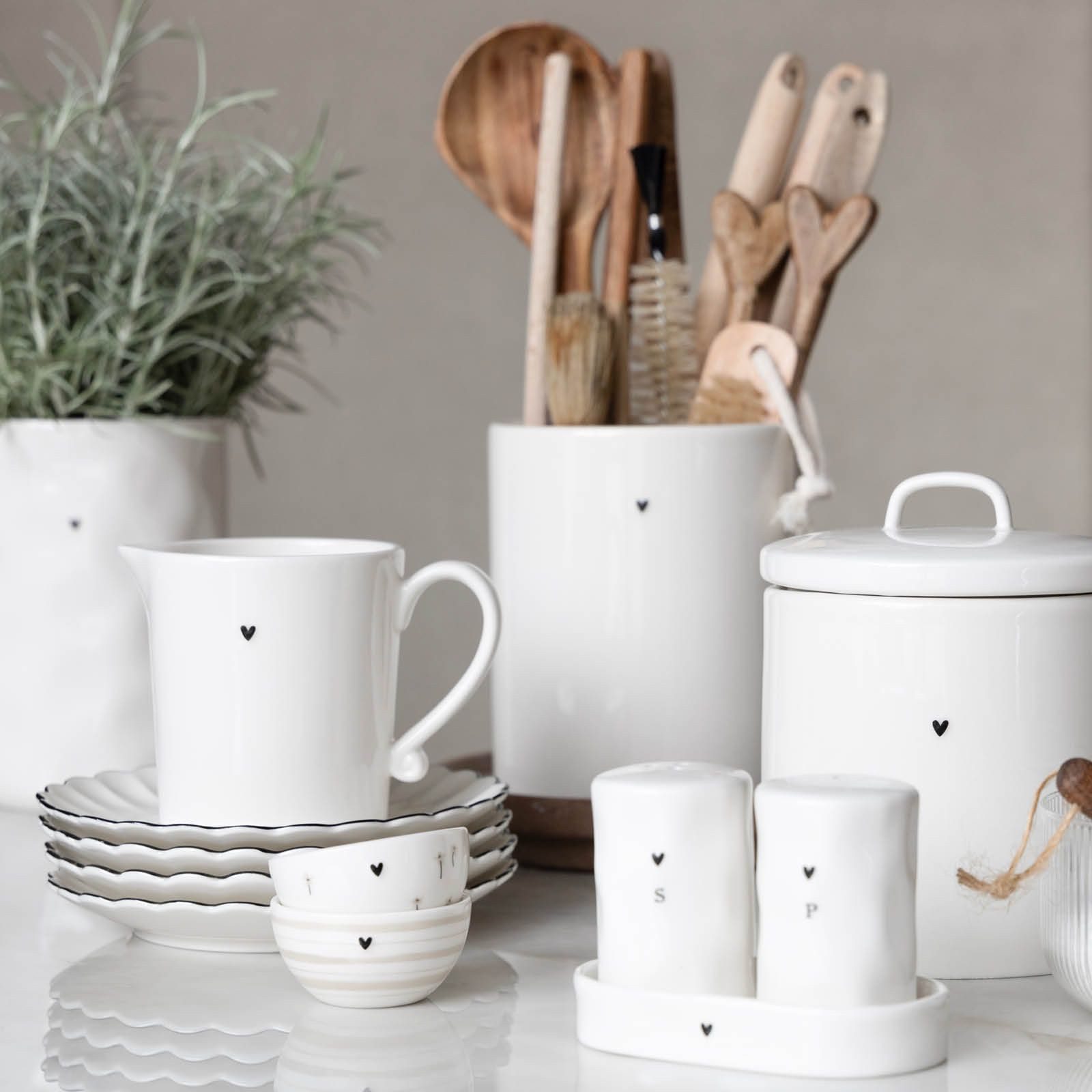 Bastion Collections Vorratsdose HEART, Keramik, Spülmaschinengeeignet, Weiß, Herz, H: 19.5cm