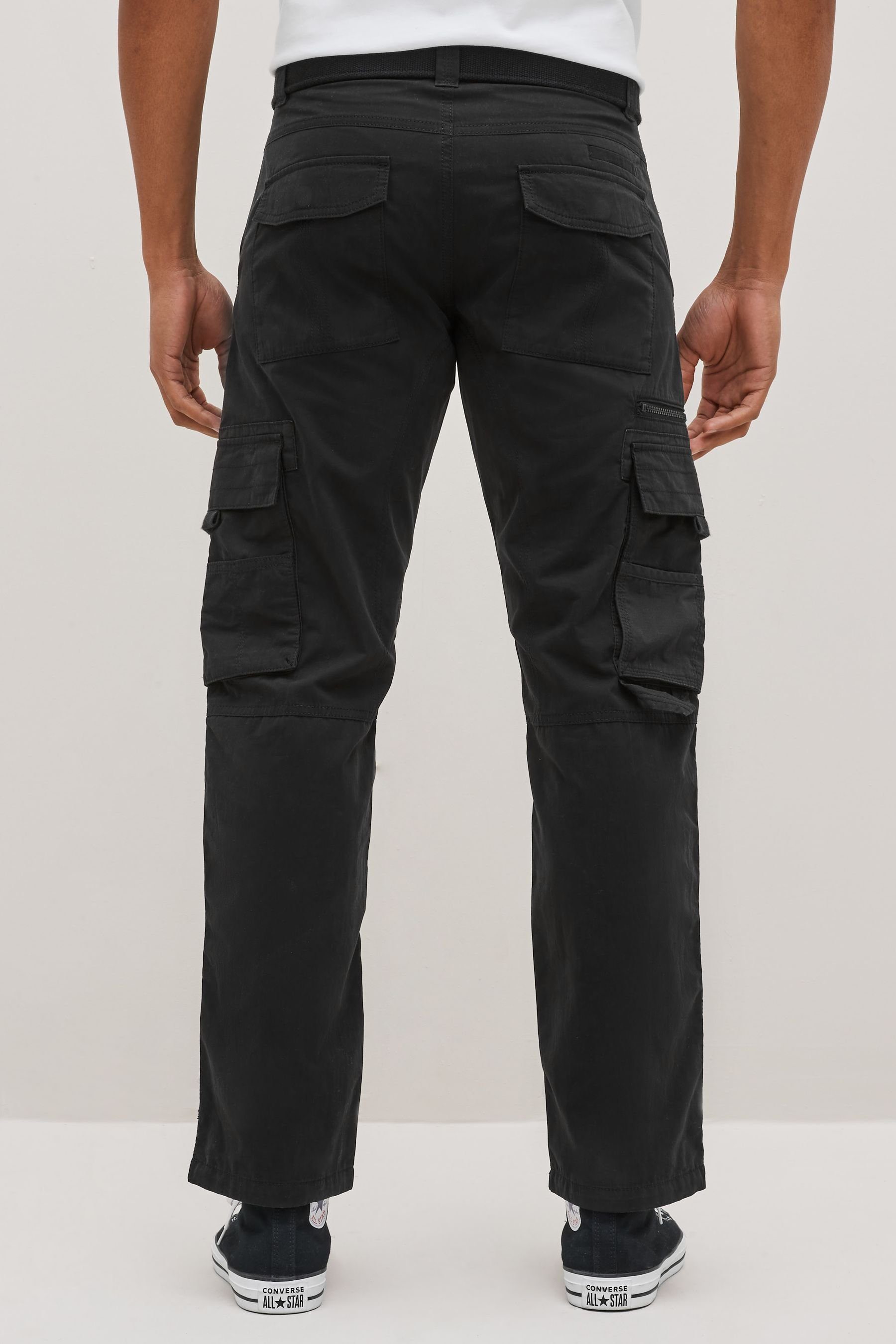 Gürtel Tech mit Cargohose Fit Black Next Cargohose Relaxed (2-tlg)