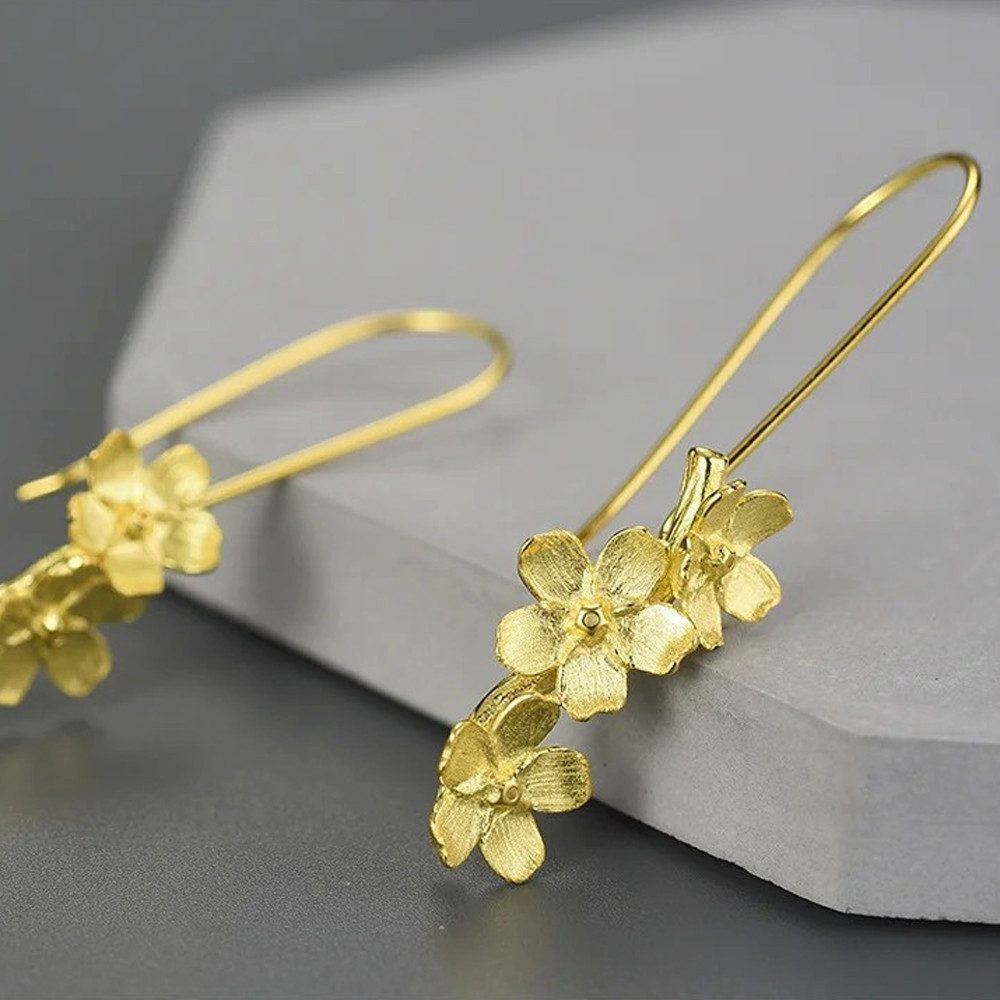 Runde Perlé Paar Ohrhänger zarte Vergissmeinnicht Blumen, handgefertigte Hä günstig online kaufen