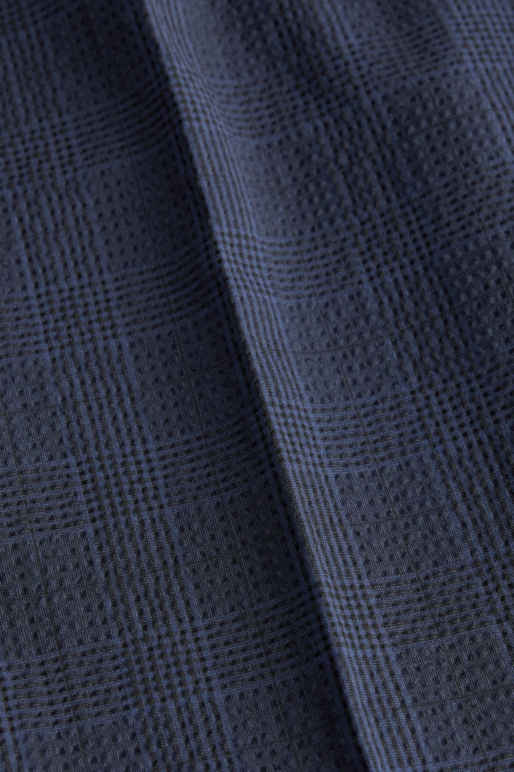 Next Anzughose Relaxed Fit Seersucker Anzug mit (1-tlg) Hose Karomuster: Navy Blue