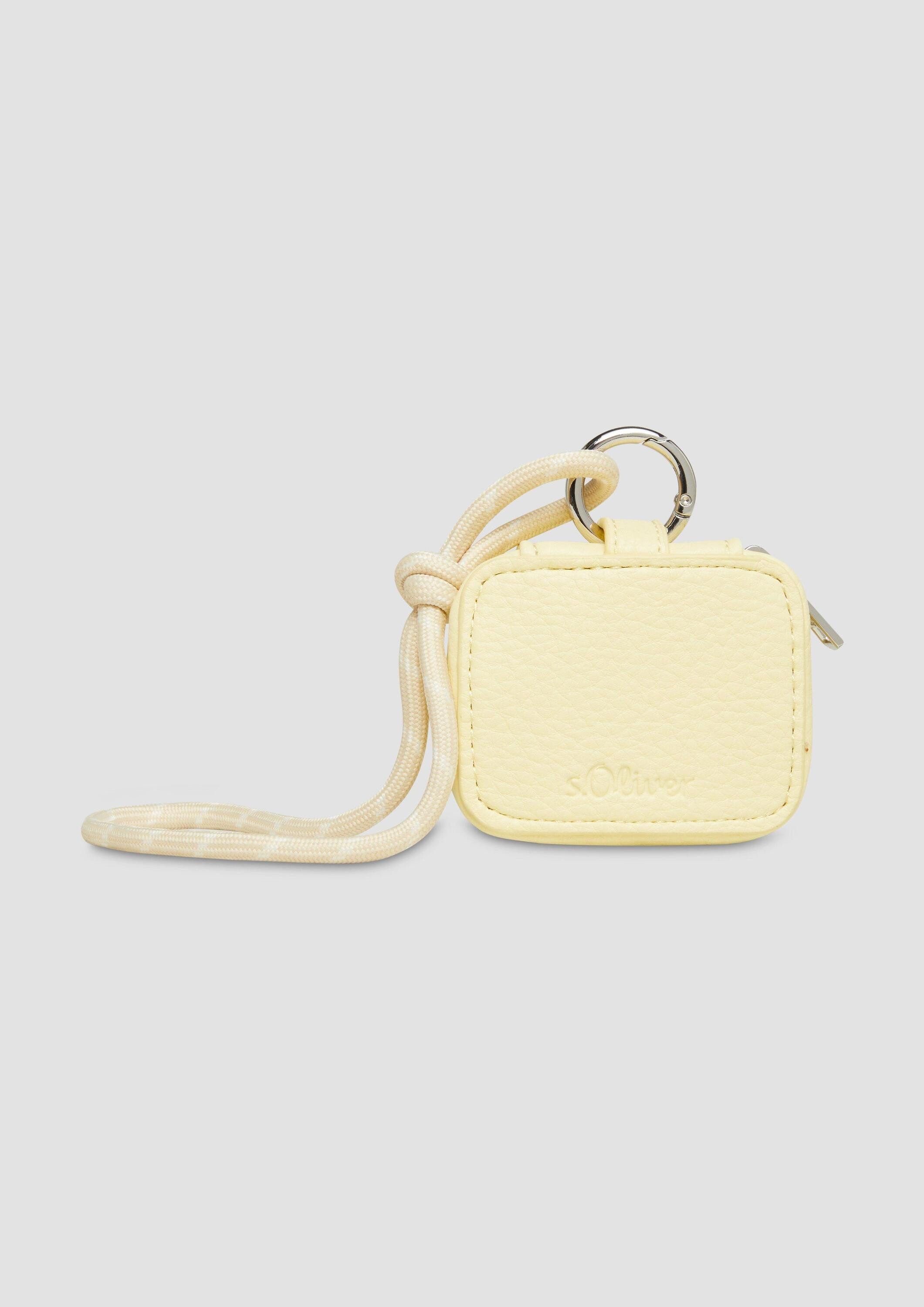 s.Oliver Schlüsselanhänger Tasche, Mini-Bag in Leder-Optik mit Logo-Prägung und Reißverschluss