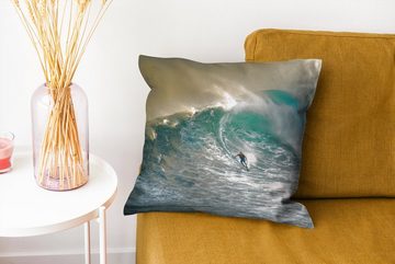 MuchoWow Dekokissen Surfer auf großen Wellen, Zierkissen mit Füllung für Wohzimmer, Schlafzimmer, Deko, Sofakissen