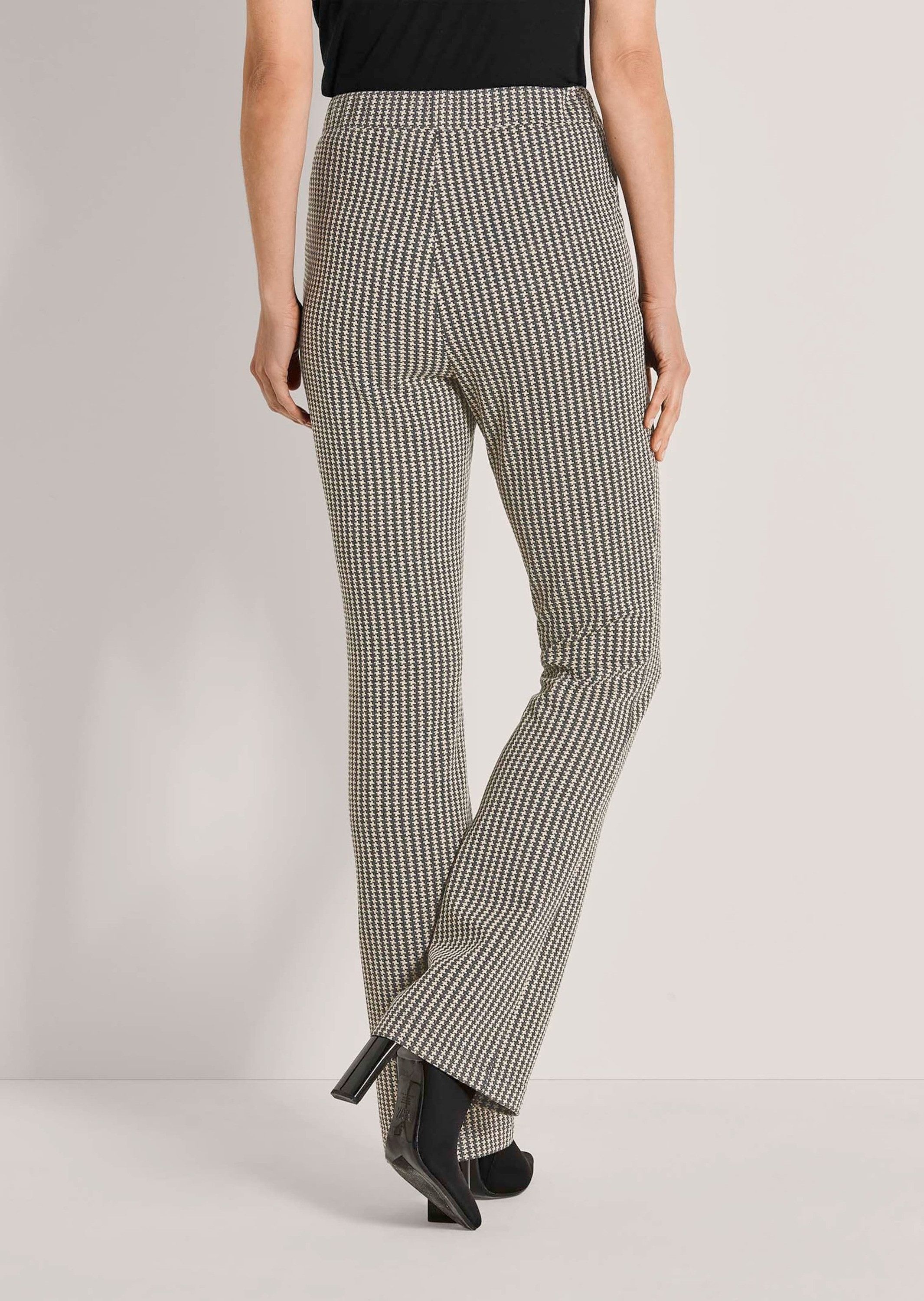 MADELEINE Schlupfhose Kurzgröße: Gerade Jersey-Hose mit Muster Musterhose mit elastischem Bund, grafisches Design, Jersey-Qualität