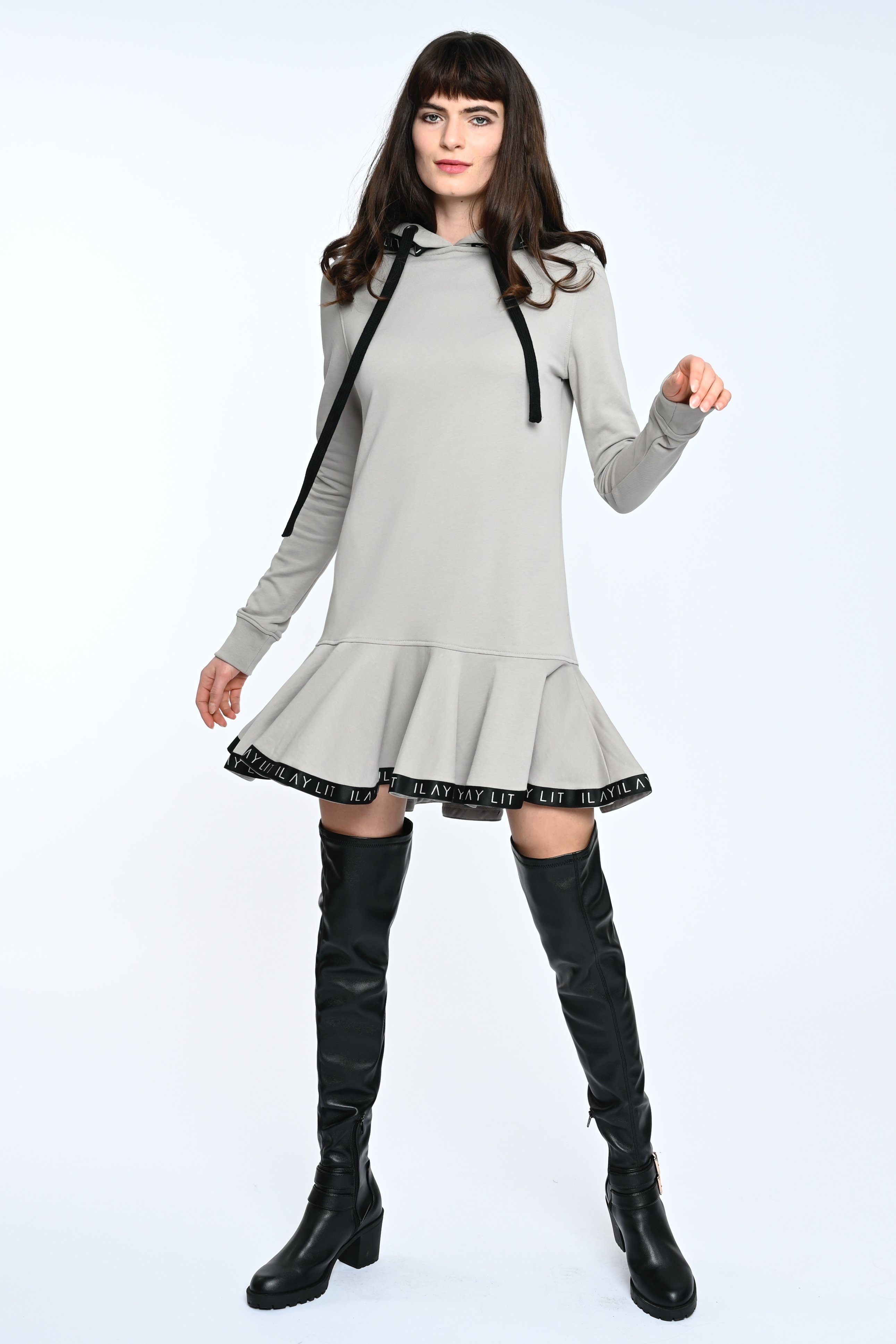 Minikleid Hoodie Dress mit Volantsaum & Labelband- Kelly- Taupe