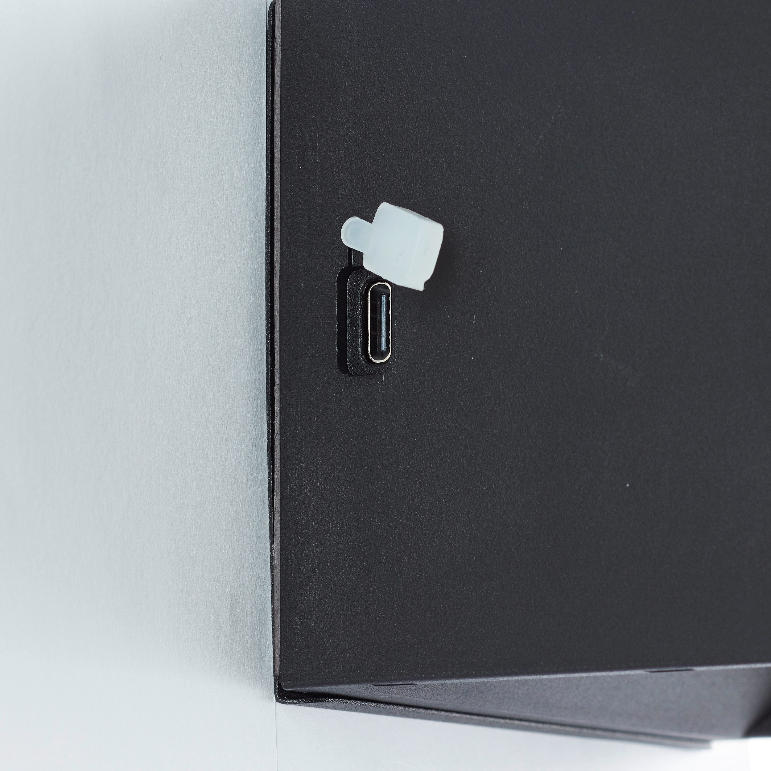 OTTO home LED Außen-Wandleuchte Phillipp - Akkuleuchte inkl. Magnetplatte, Abschaltautomatik, Bewegungsmelder, Ein-/Ausschalter, Tageslichtsensor, USB-Ladefunkt – Bild 5 von 5