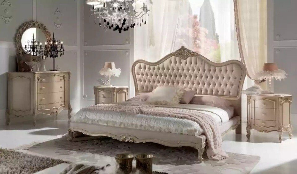 JVmoebel Schlafzimmer-Set Bett Schlafzimmer Set Design Luxus 2x Nachttische Italienische Stil 4, (4-St., Bett + 2x Nachttische + Kommode)