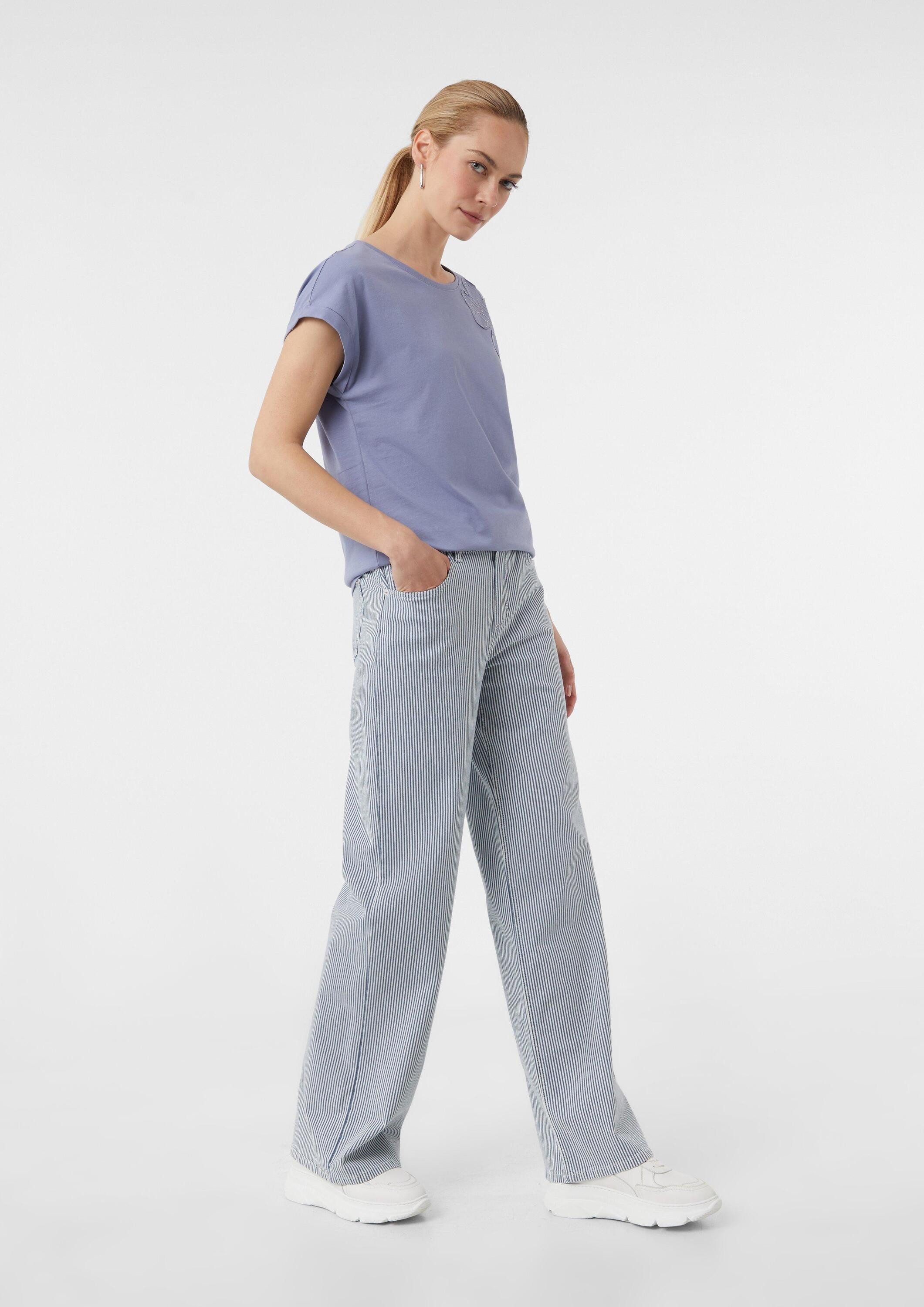 comma Kurzarmshirt T-Shirt T-Shirt mit überschnittenen Schultern und Artwork