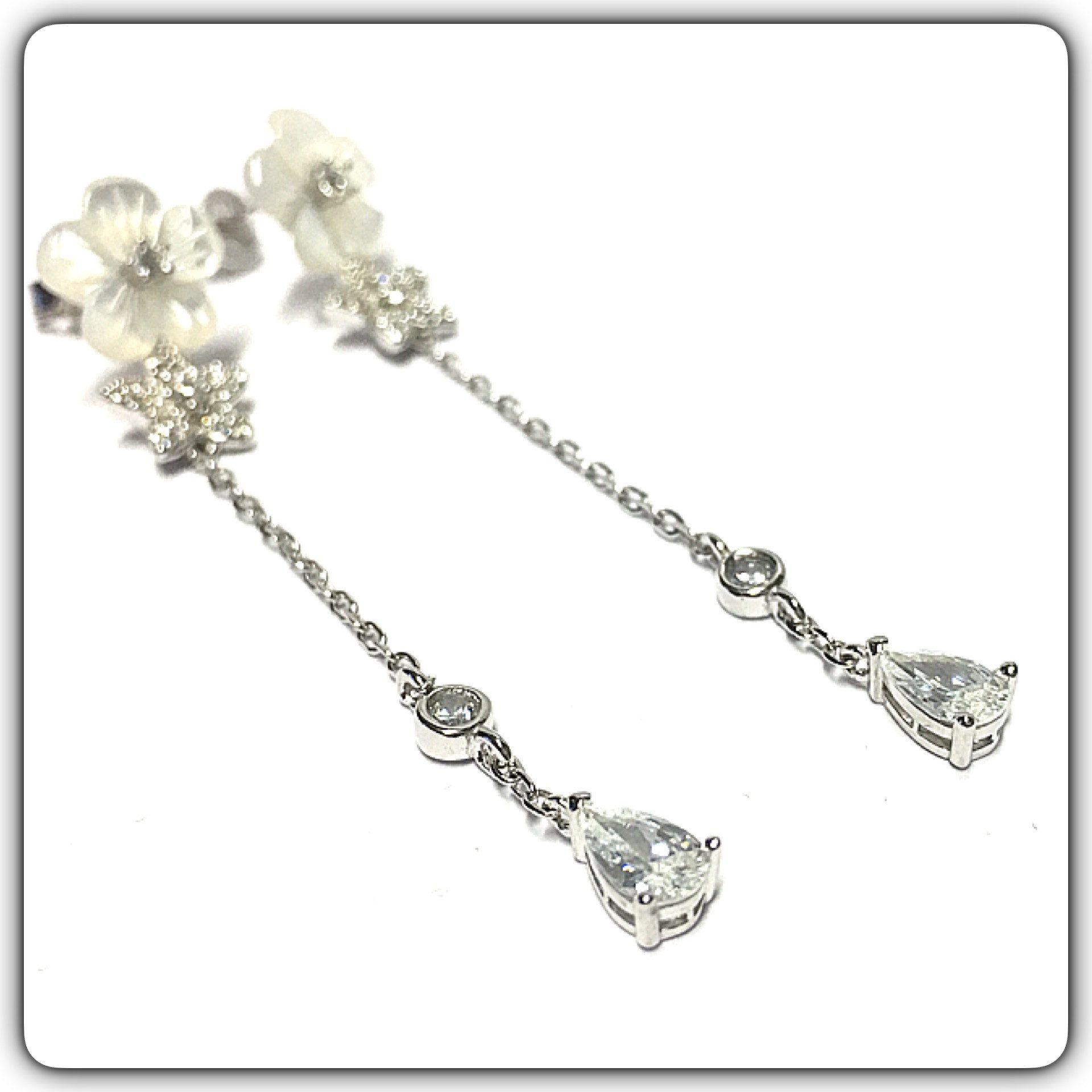 Edelschmiede925 Paar Ohrhänger lange Ohrhänger in 925 Silber mit Perlmuttblüte