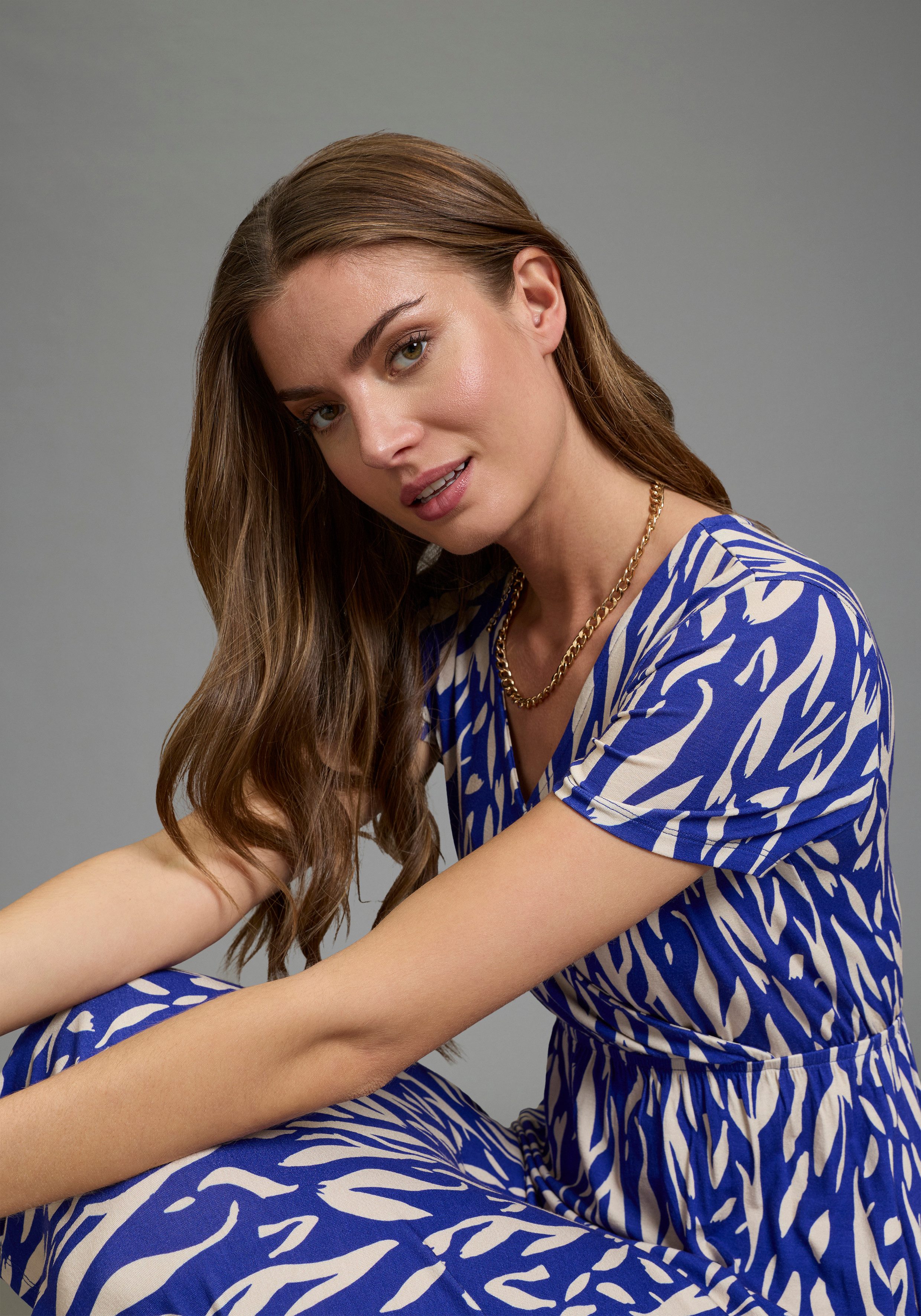 Laura Scott Sommerkleid casual Stil, für entspannte Tage, aus Viskose und Elasthan, Kurzarm. € 49,99, (€ 49,99 pro 1 Stk).