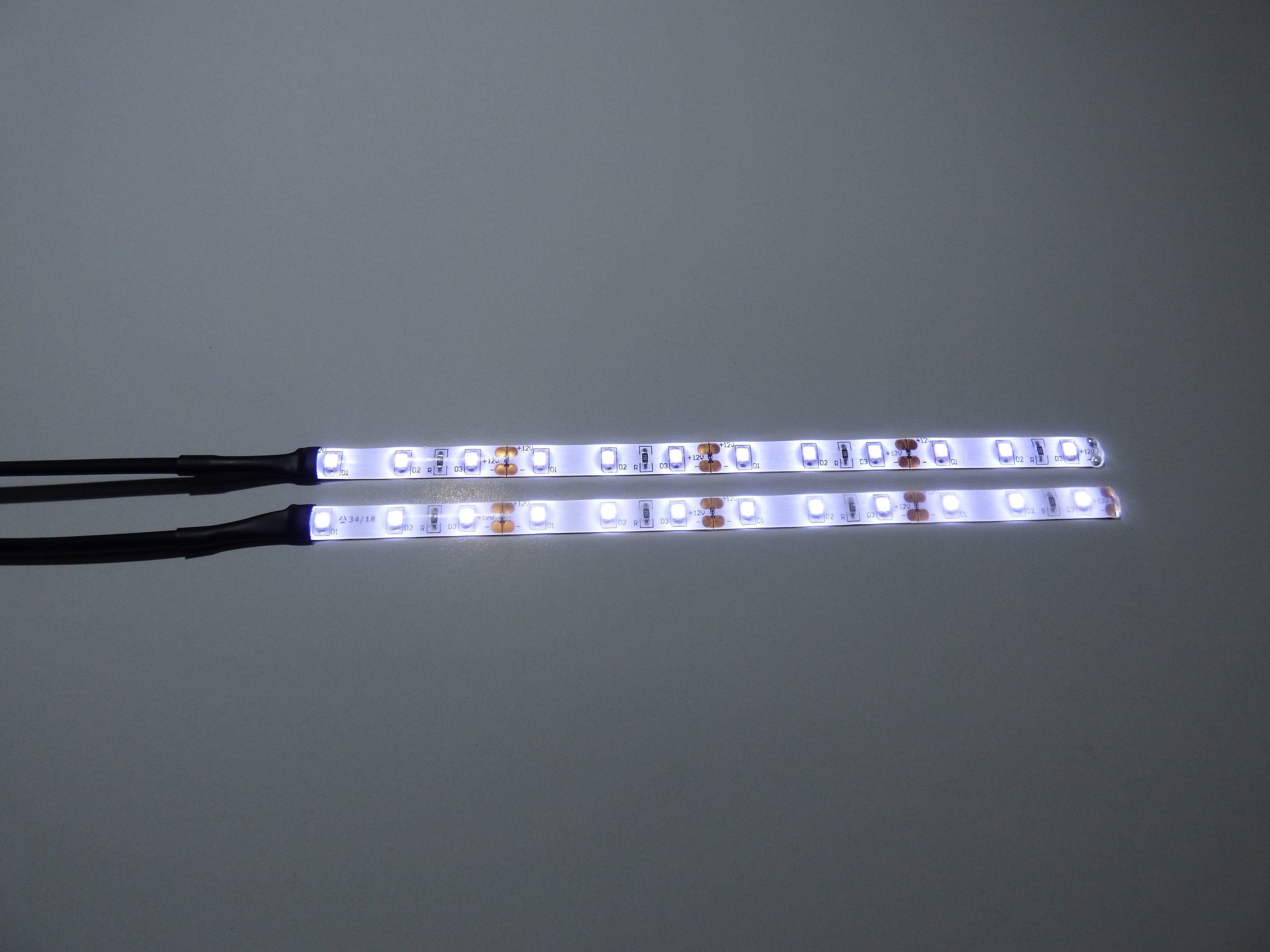 XENON LED-Leuchtmittel 2846 LED COB Regal Leuchte 2x30cm Netzteil Kabel + Verteiler Kalt Weiß, Xenon / Kalt Weiß