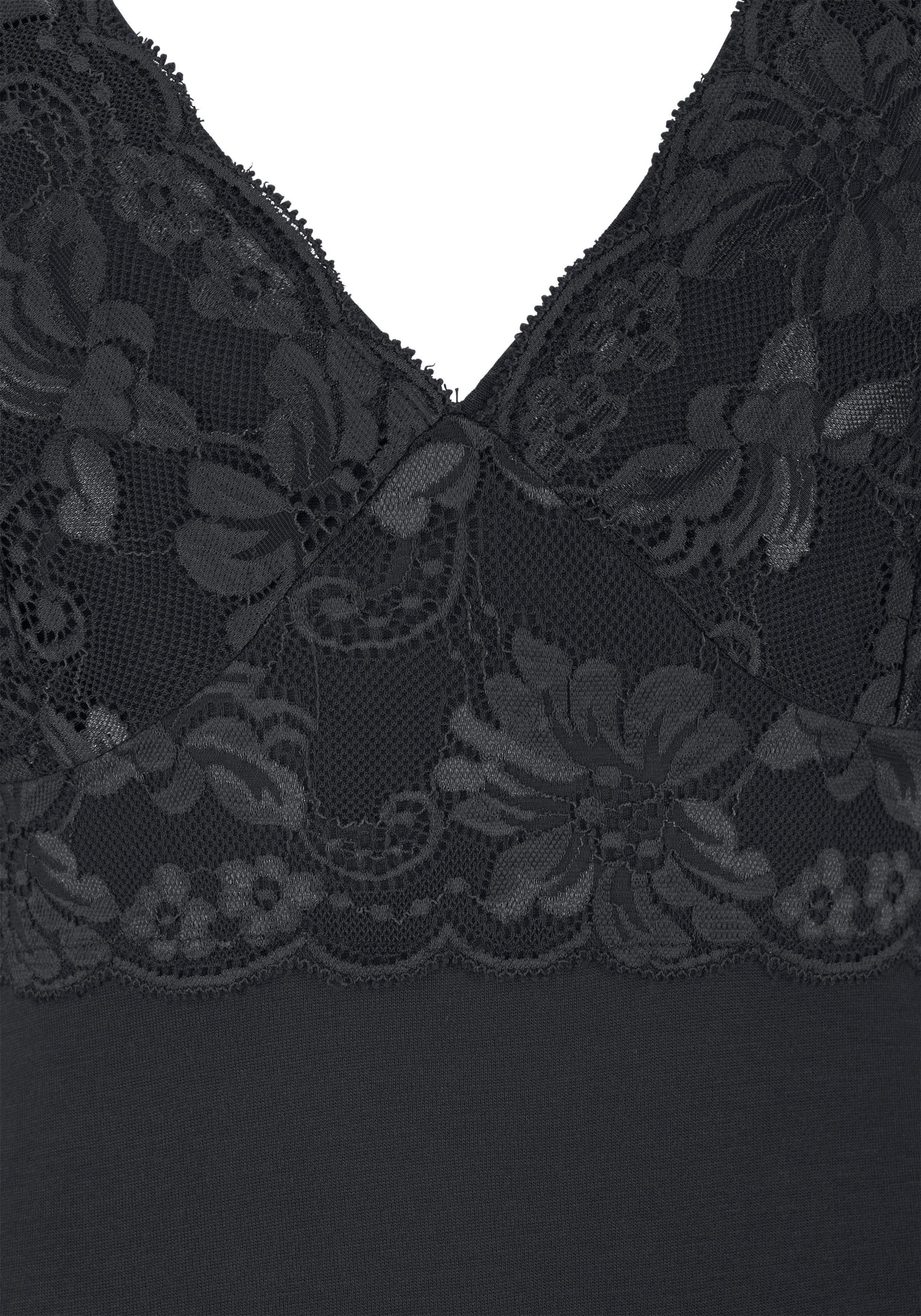 LASCANA Negligé (1-teilig) mit Spitzendetails und verstellbaren Trägern