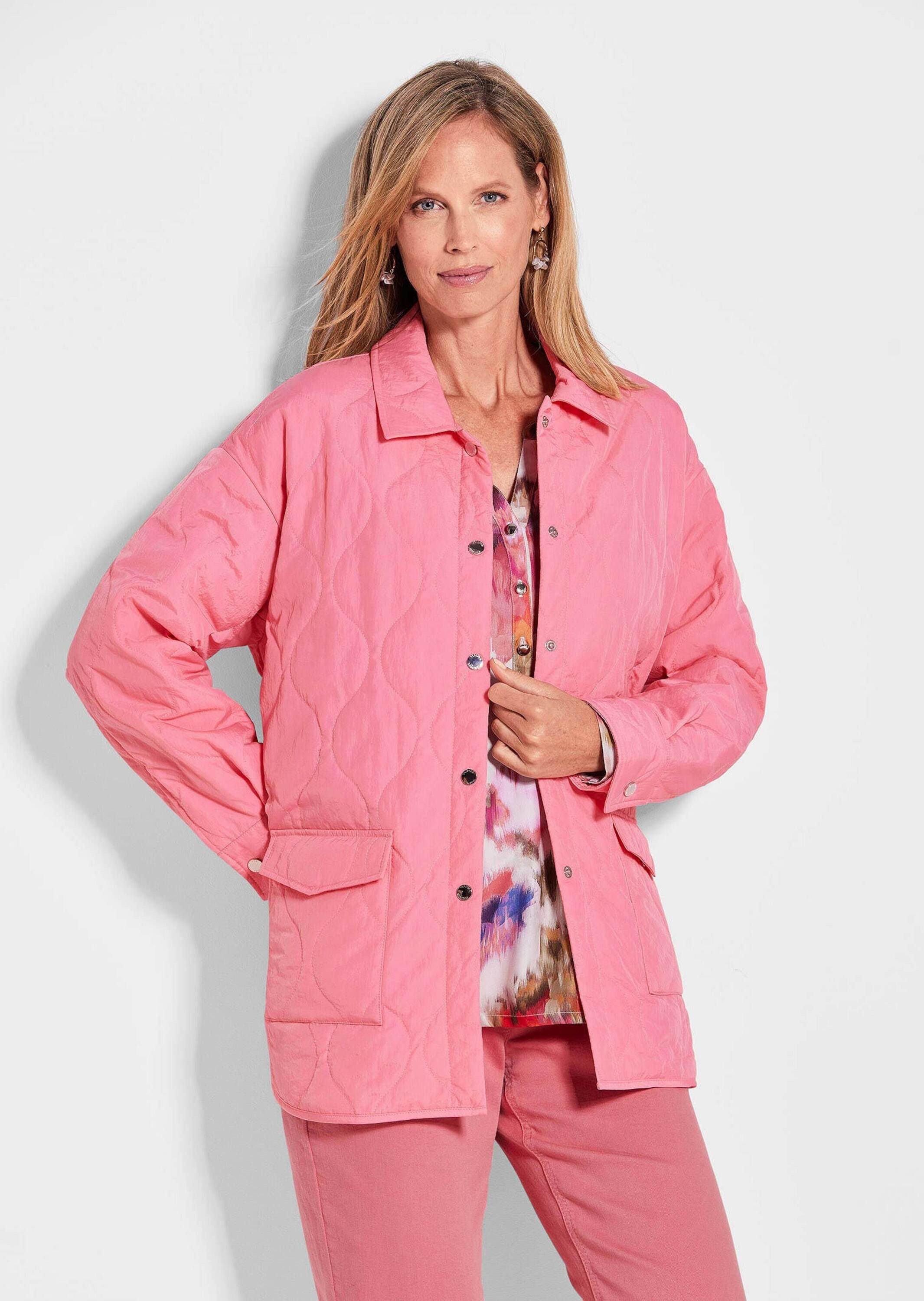Steppjacke Kurzgröße: Steppjacke mit Hemdkragen