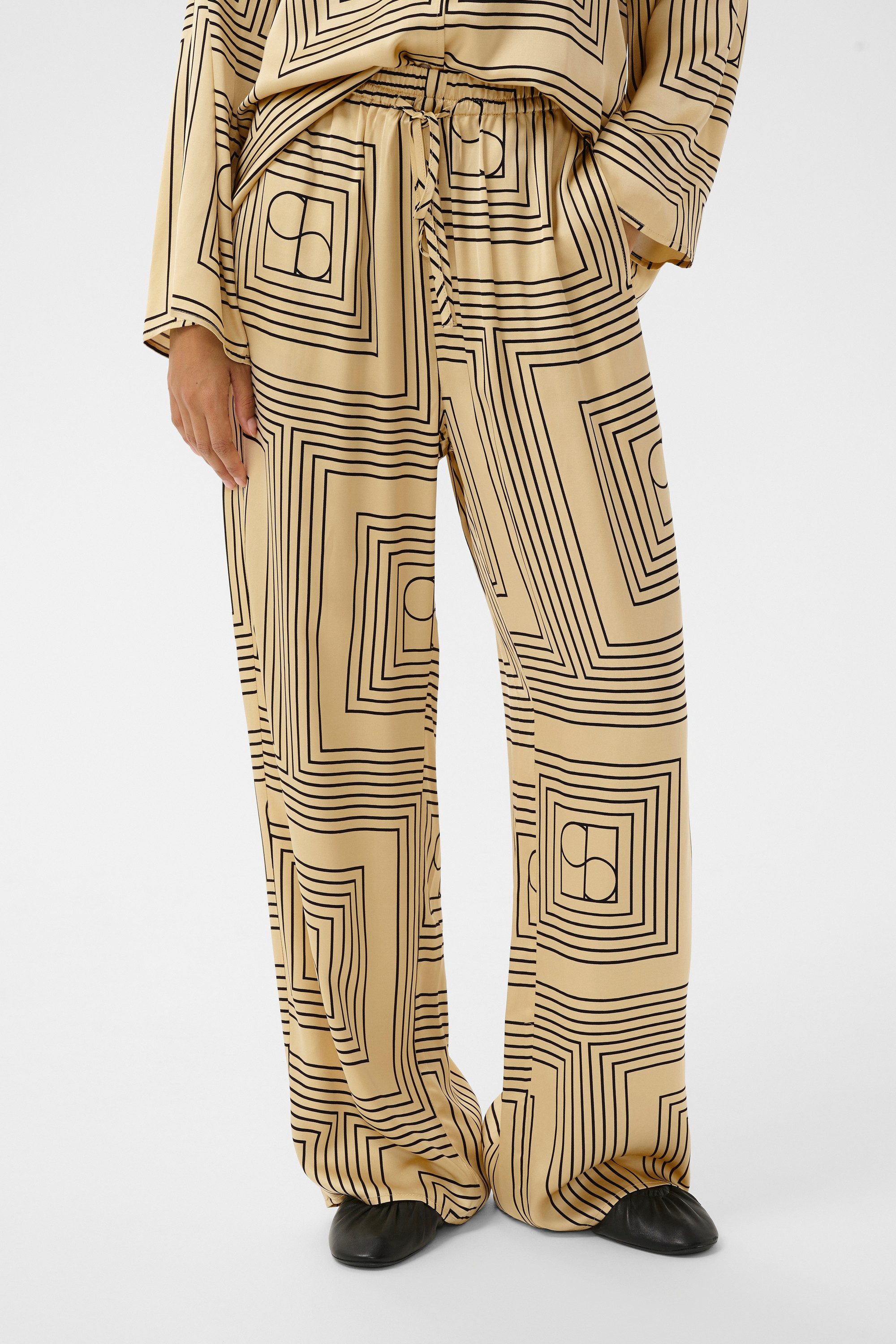 SOAKED IN LUXURY Stoffhose Casual Hose SLEvilia