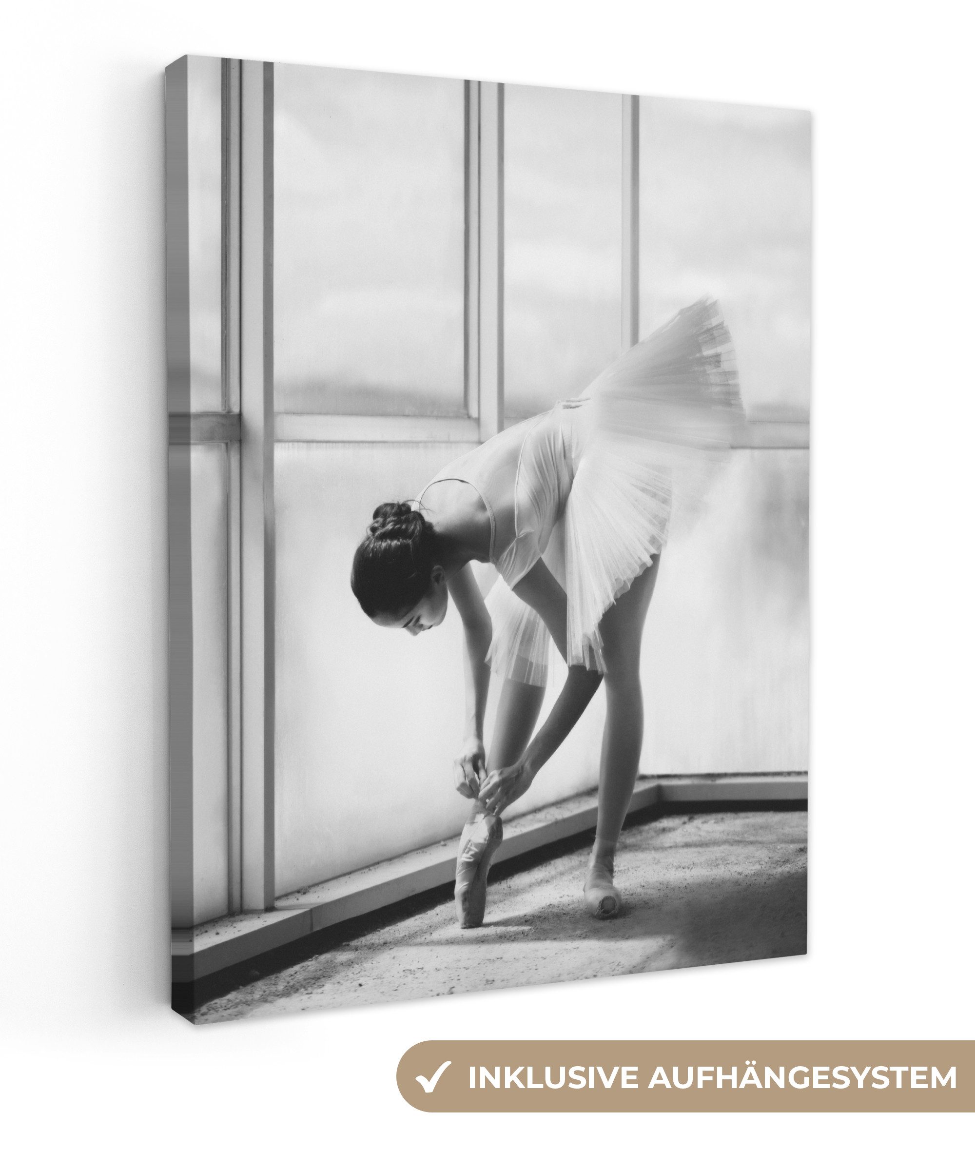 OneMillionCanvasses® Leinwandbild Frau - Ballett - Ballerina - Ballettschuhe - Schwarz und weiß, Fotodruck (1 St), Leinwand Bilder für Wohnzimmer Schlafzimmer 30x40 cm