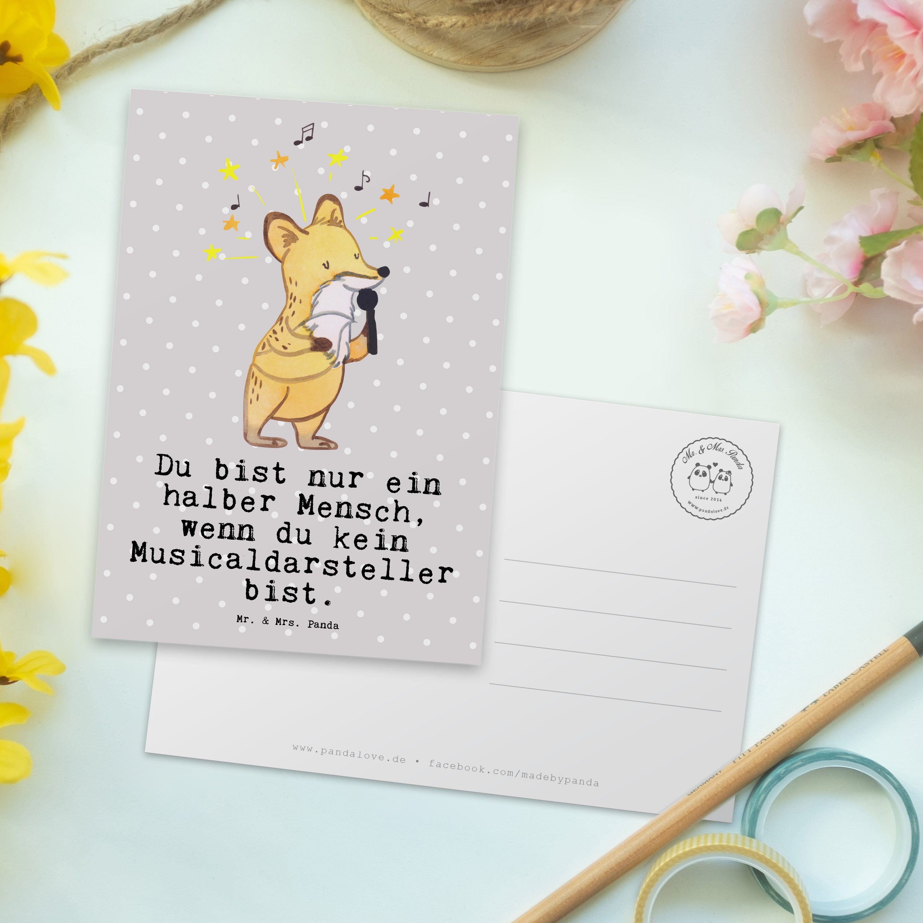 Mr. & Mrs. Pastell mit Geschenk, Postkarte Panda Musicaldarsteller Herz Geschenkkarte - - Grau